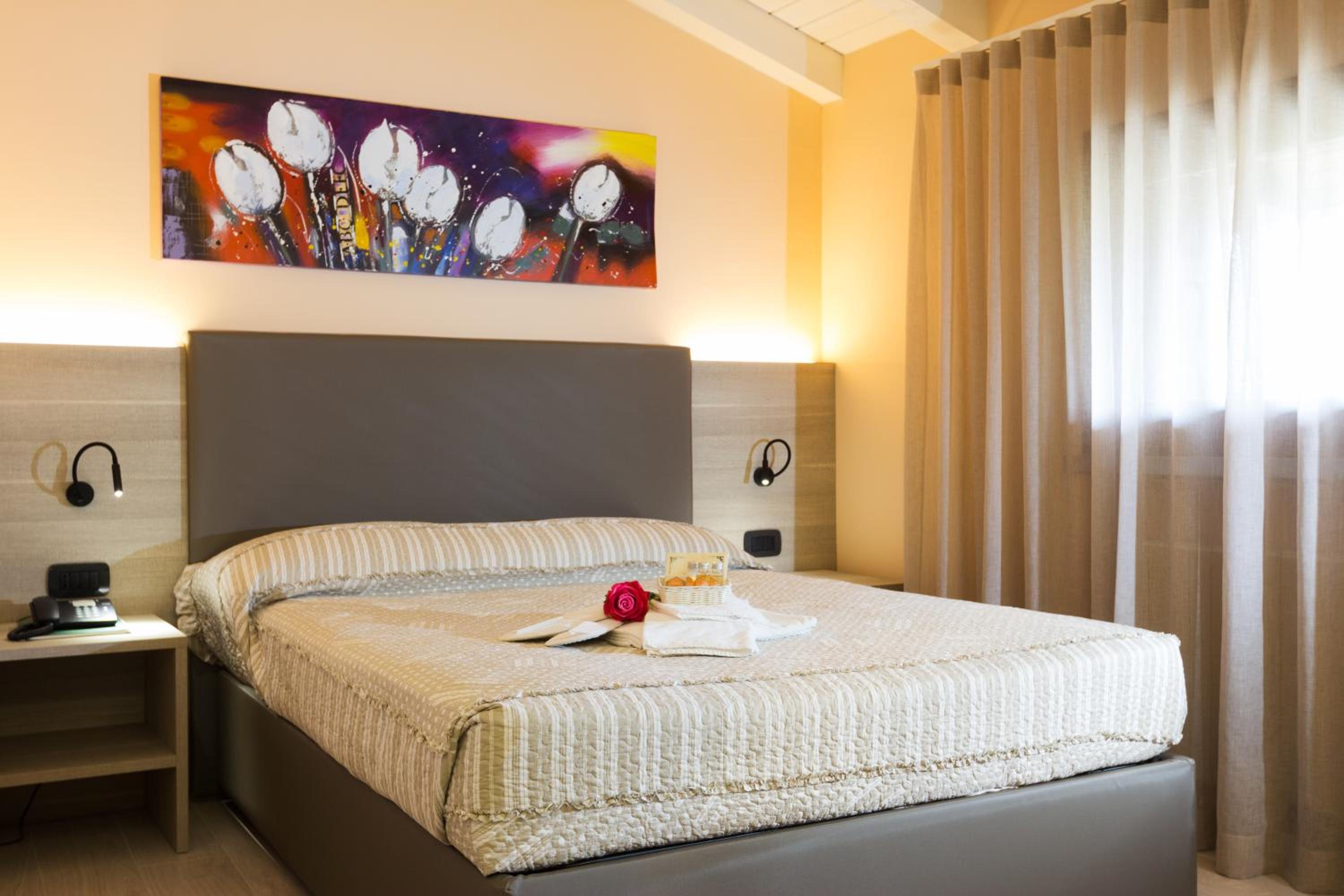 Double Room - Photo 8
