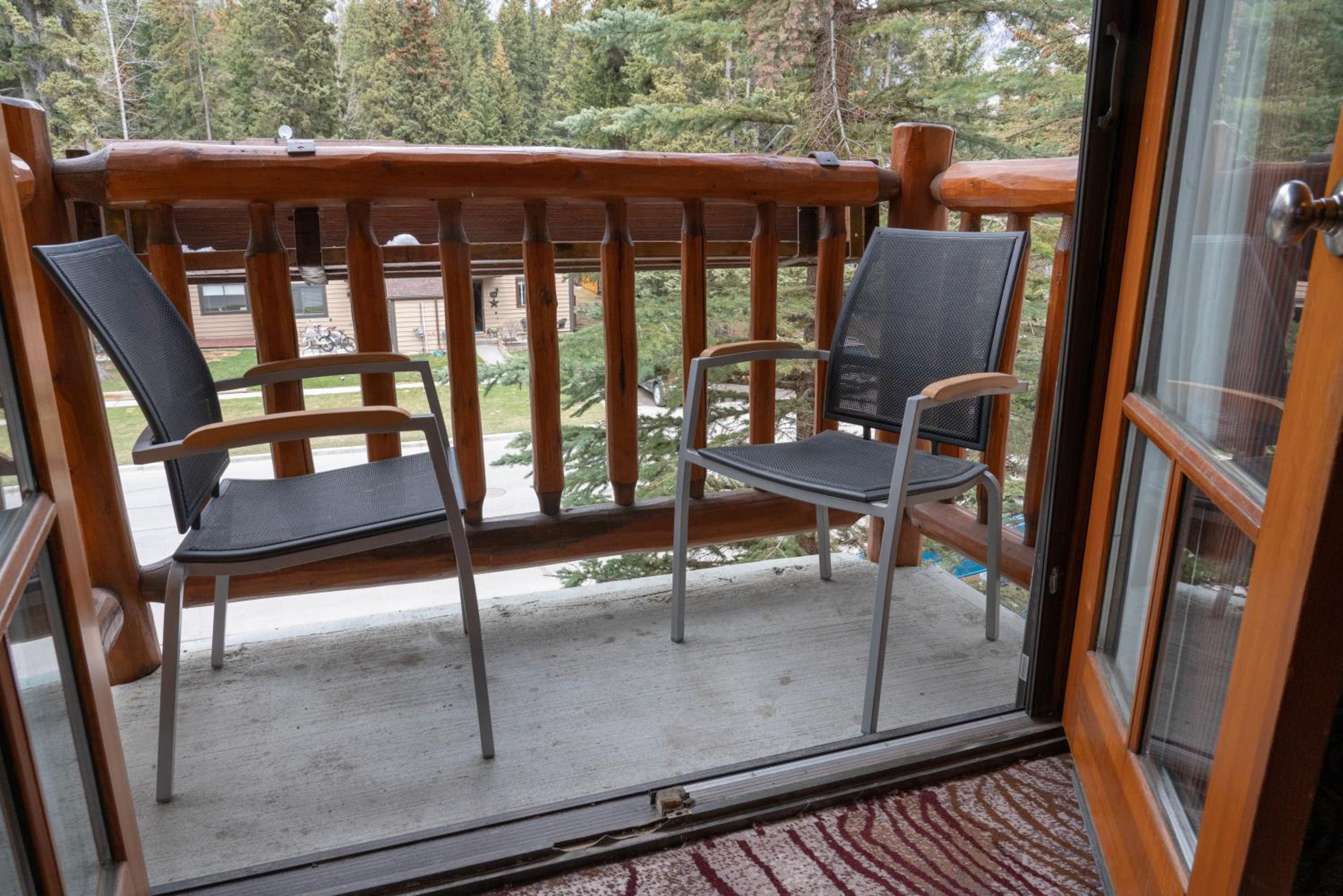 Superior King Room With Balcony - Photo 1