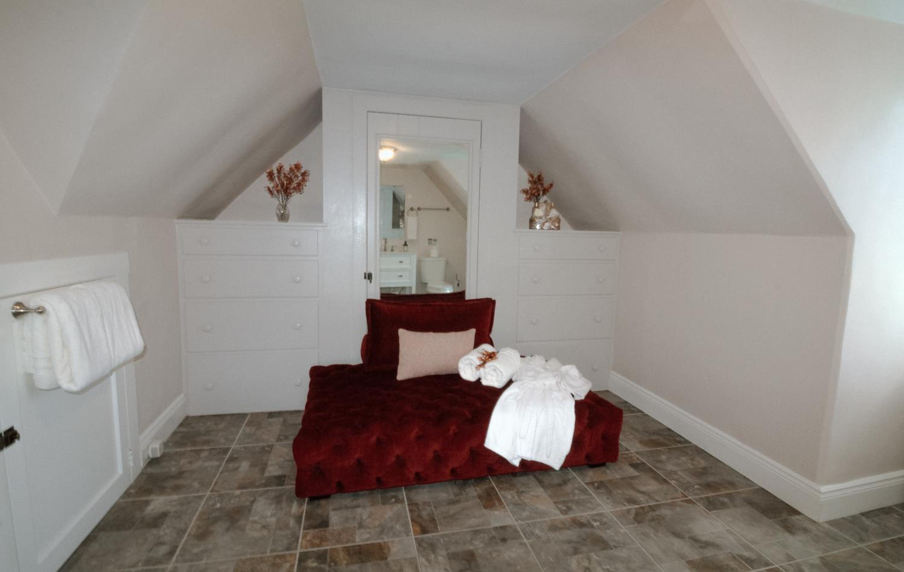Deluxe Double Room with Shower photo 1