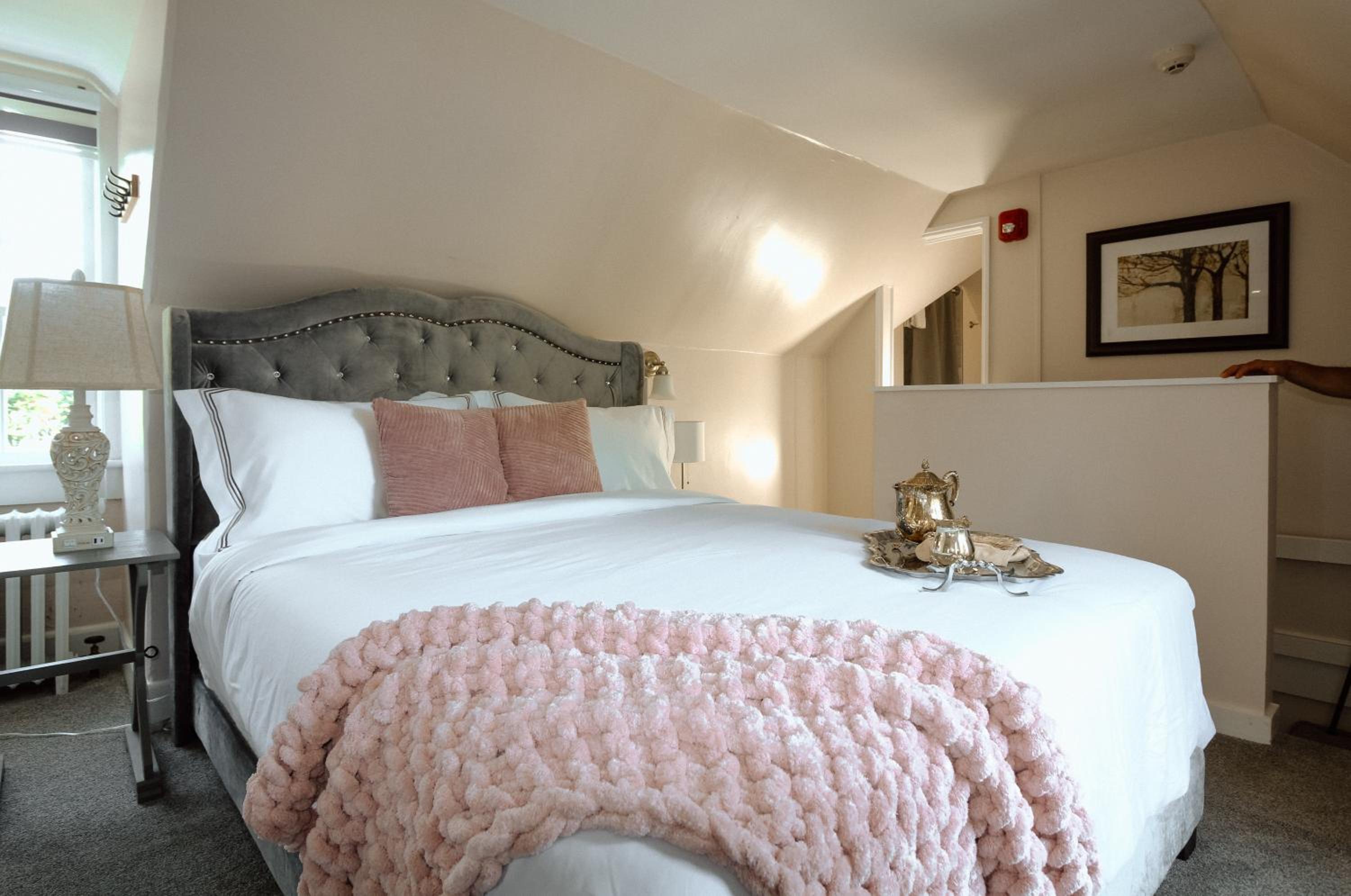 Deluxe Double Room with Shower photo 2