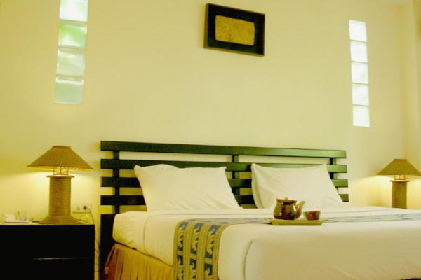 Standard King Room photo 3