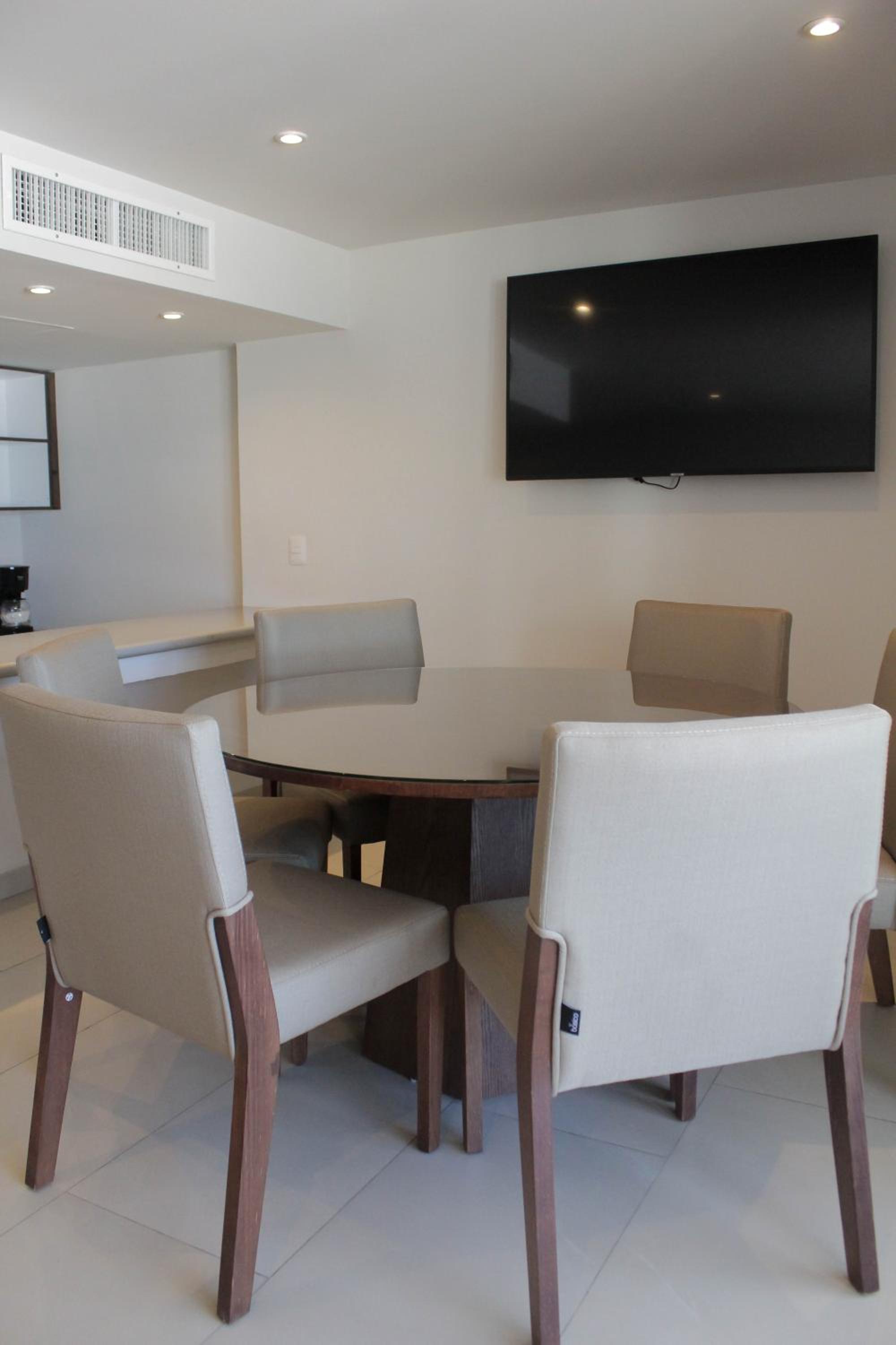 Junior Suite Partial Ocean View - Photo 4