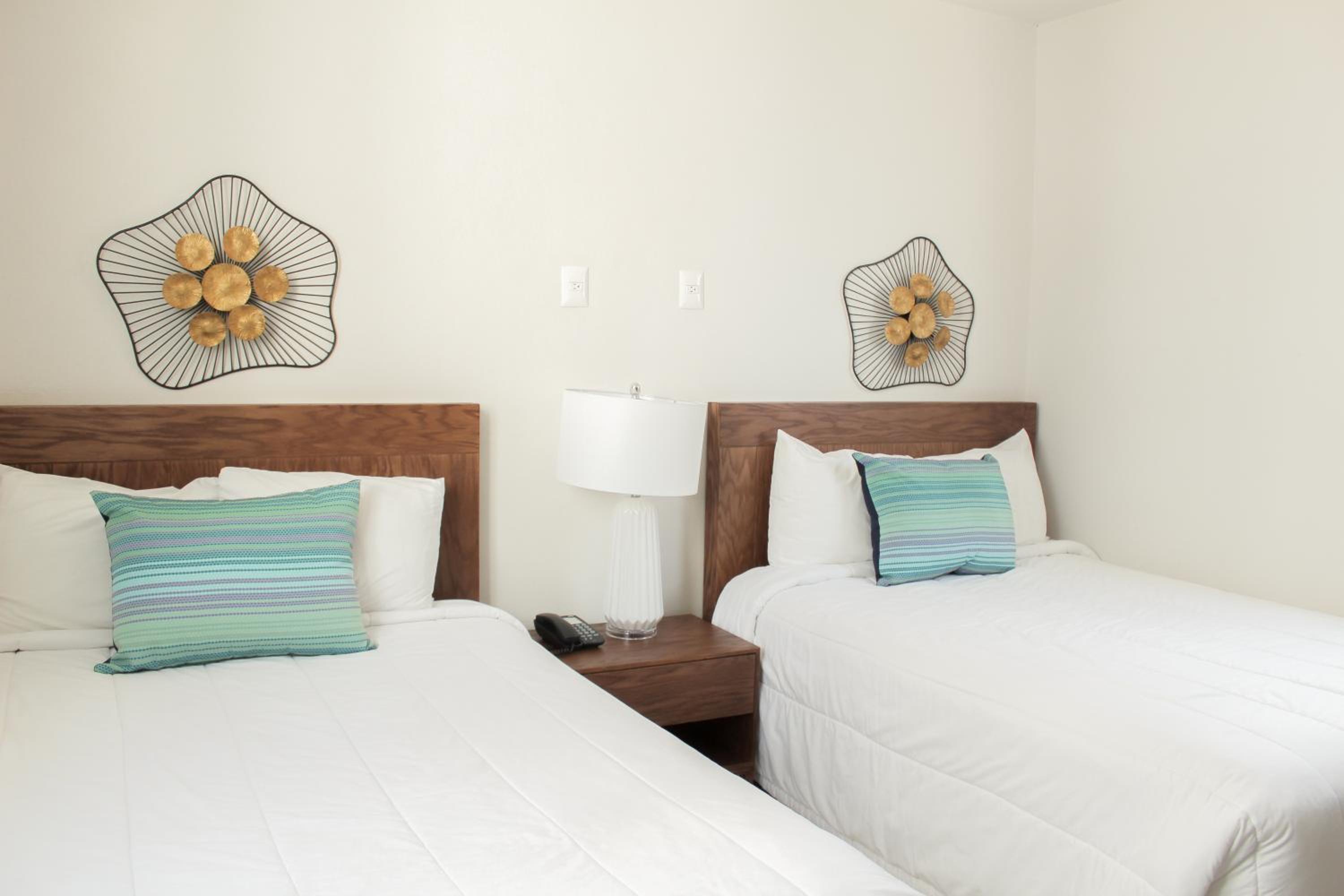Junior Suite Partial Ocean View - Photo 1