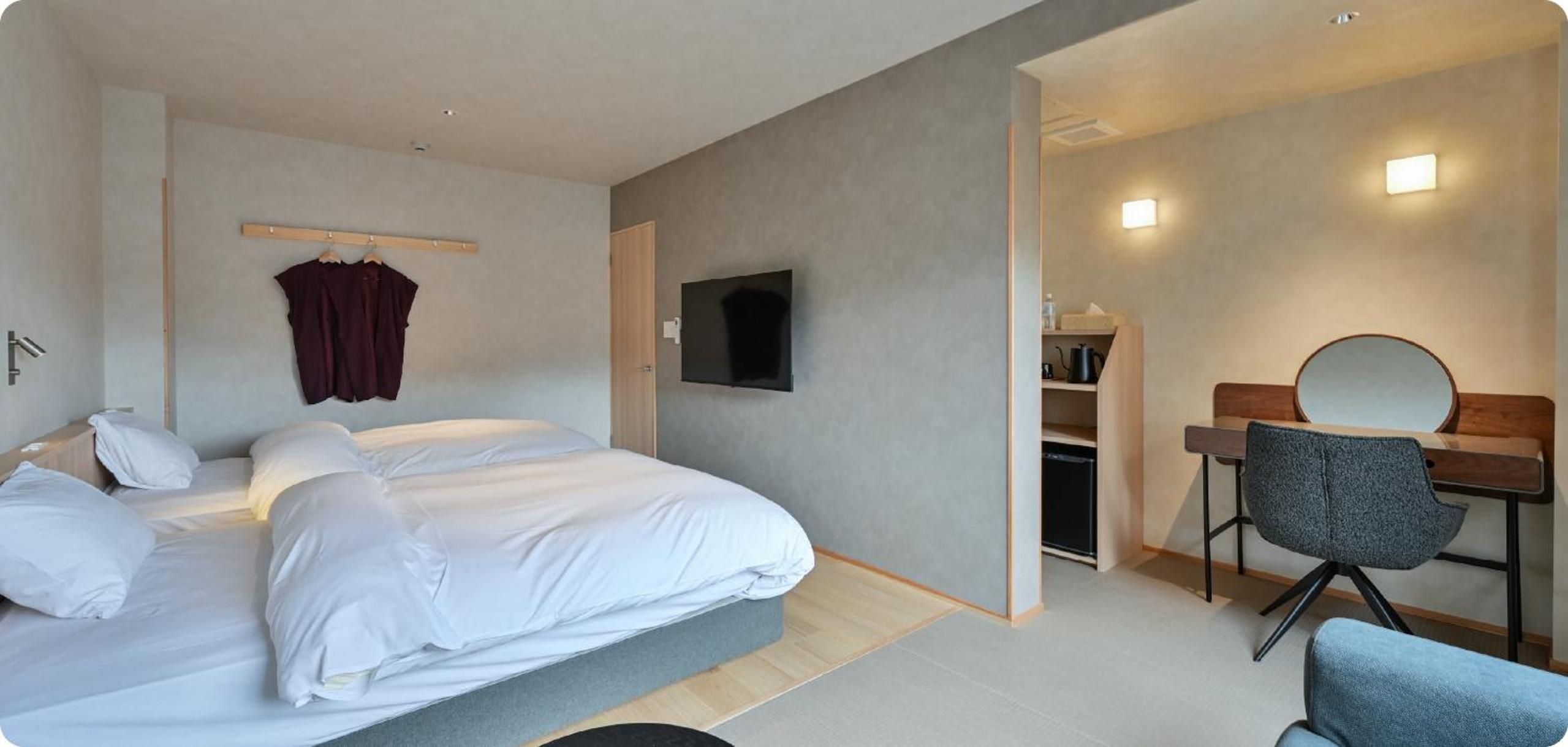 Standard Twin Room photo 2
