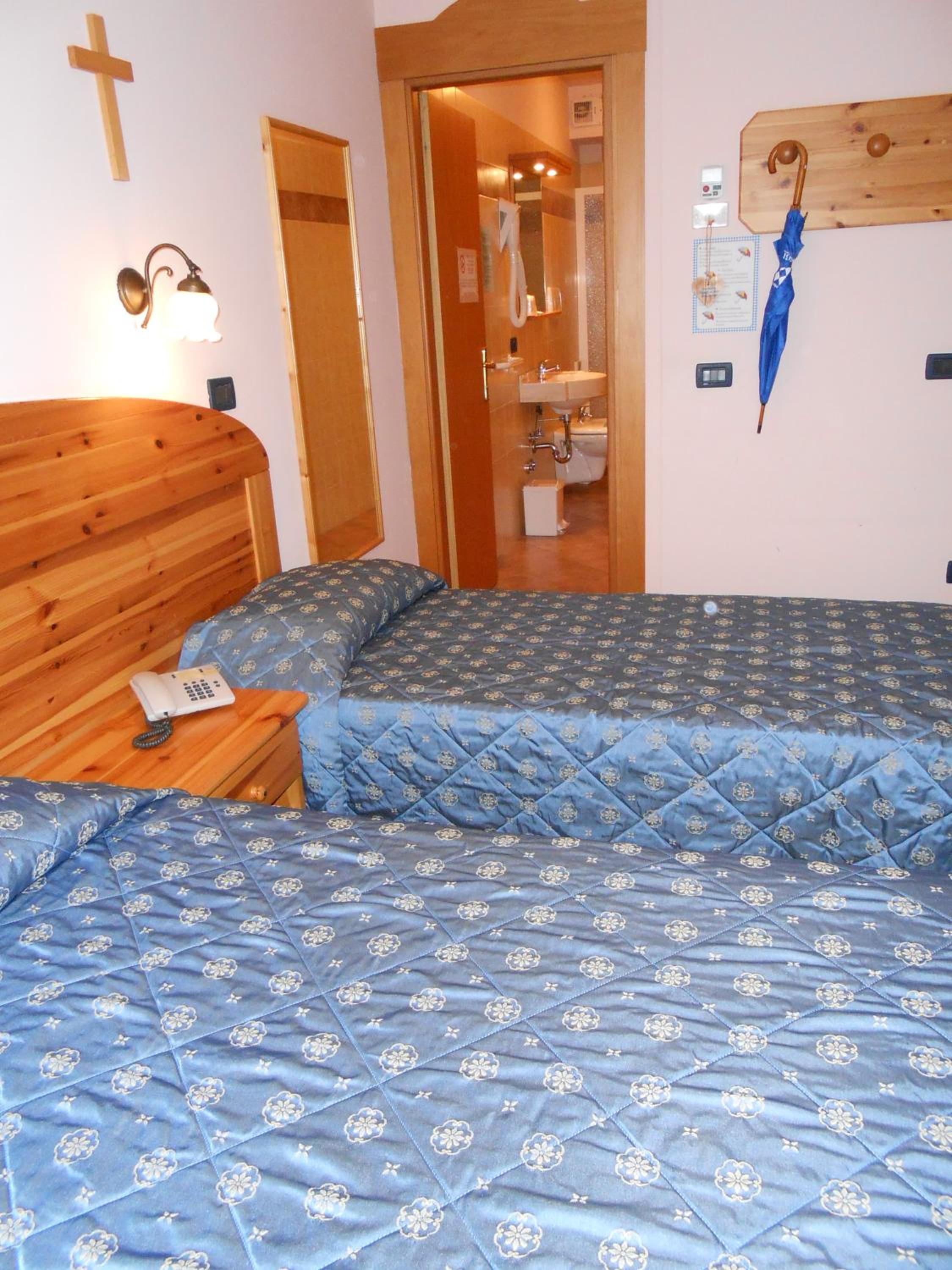 Double or Twin Room Standard - Photo 4