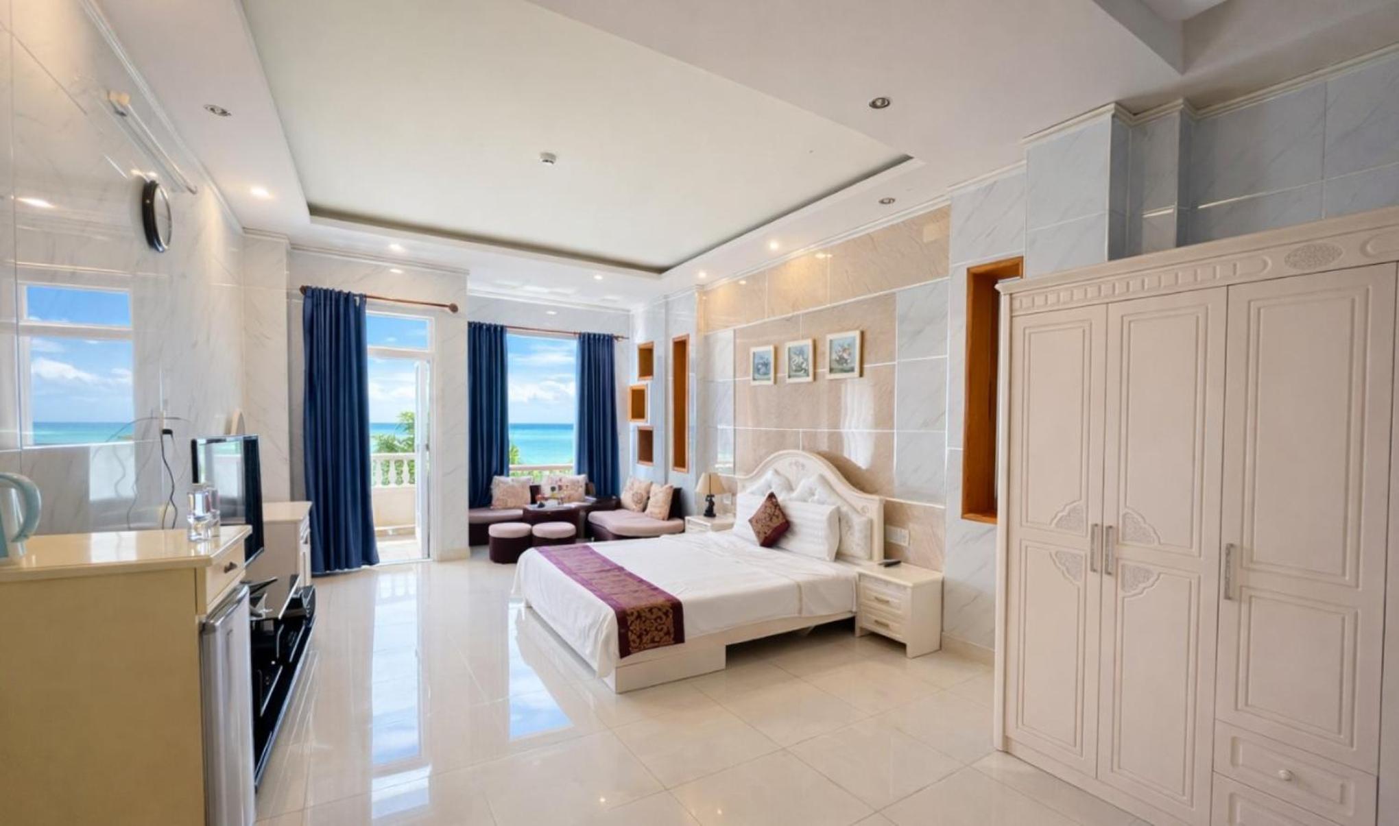 Queen Room - Photo 3