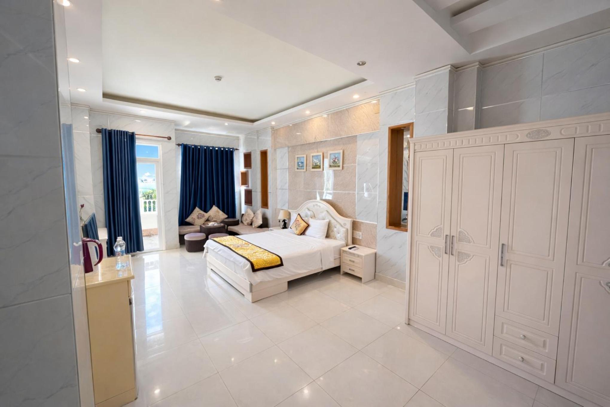 Queen Room - Photo 2