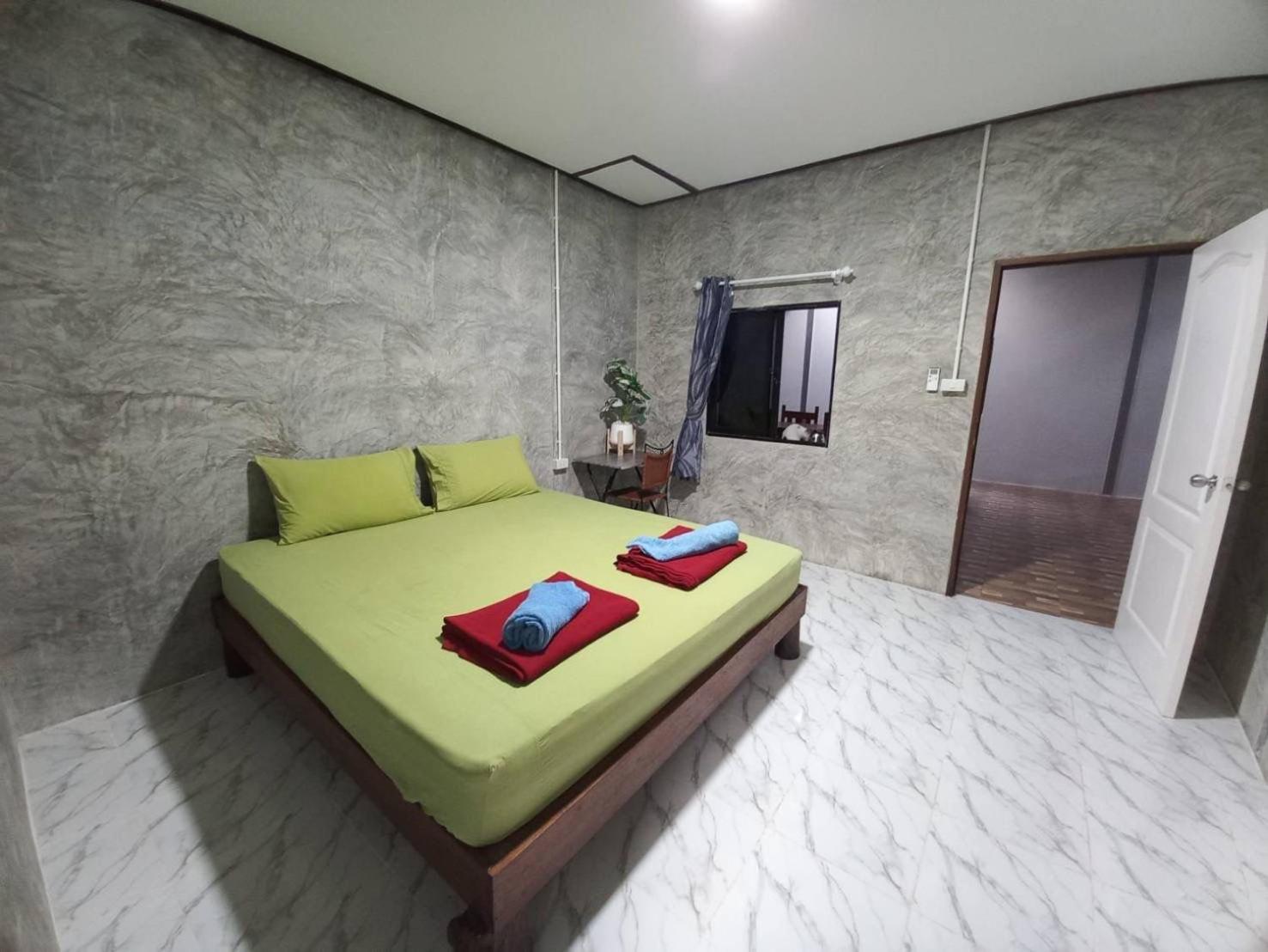 Double Room with Private Bathroom photo 2