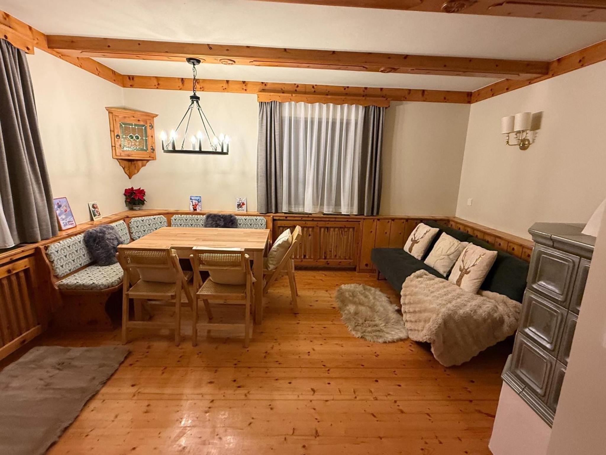 Four-Bedroom Vacation Home photo 2