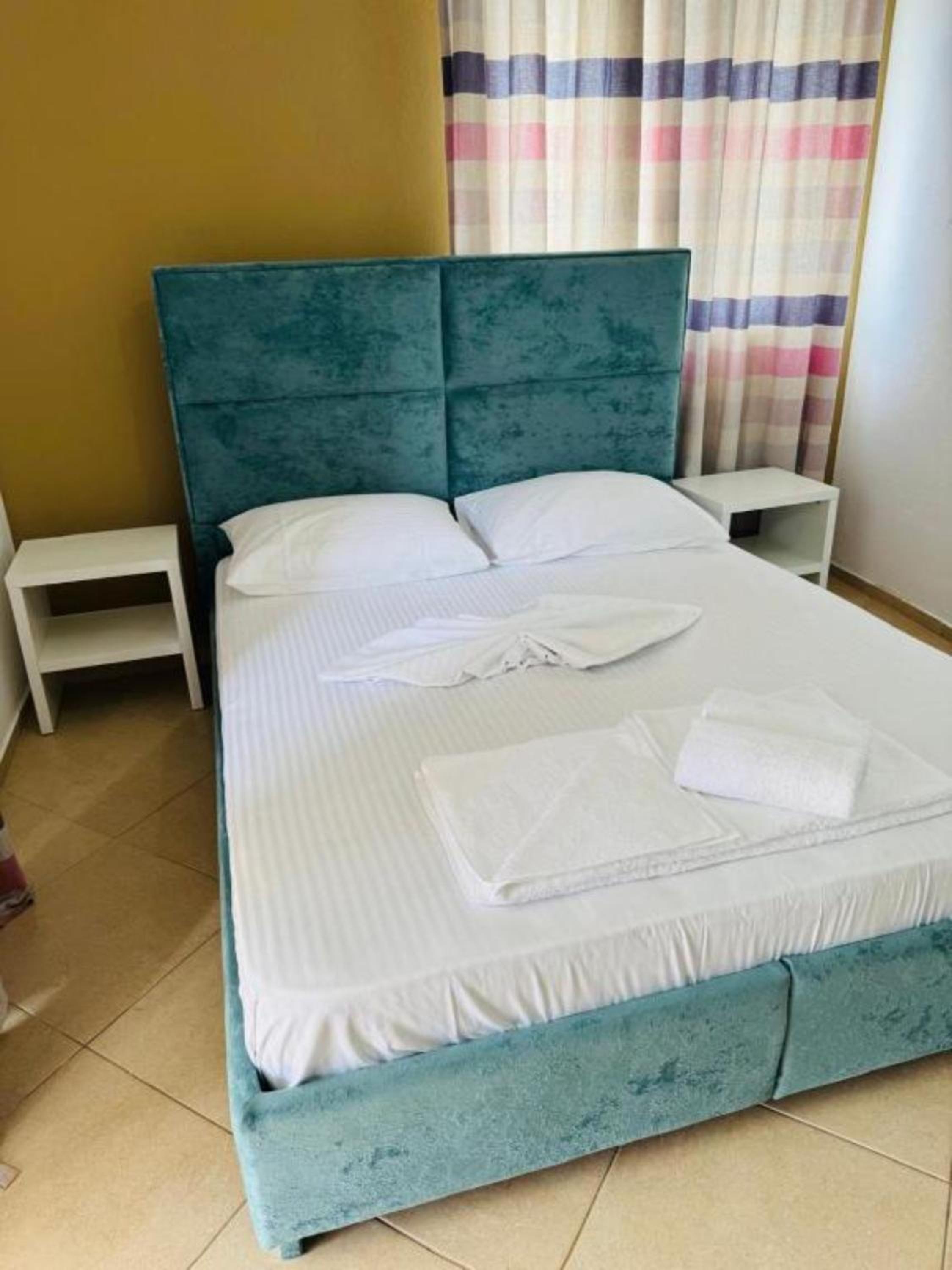 Standard Double Room with Garden View