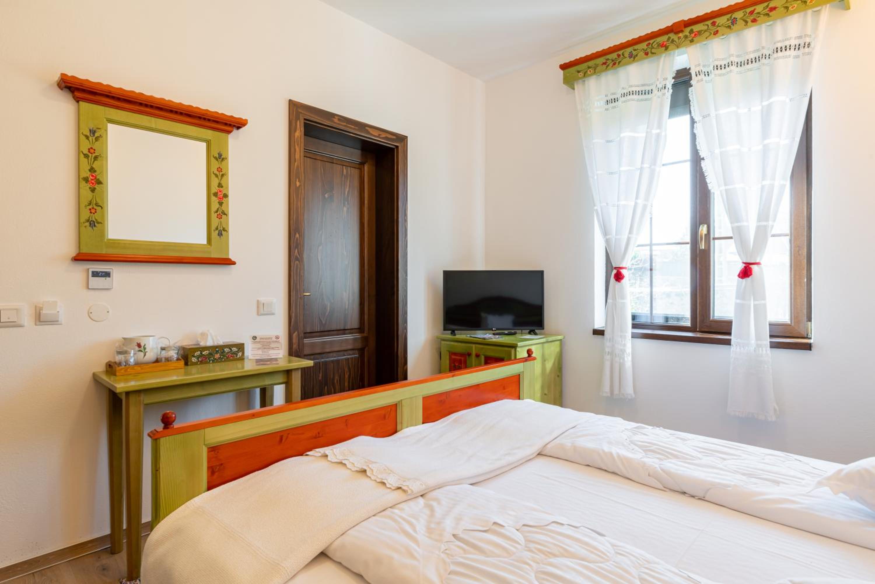 Small Double Room photo 2