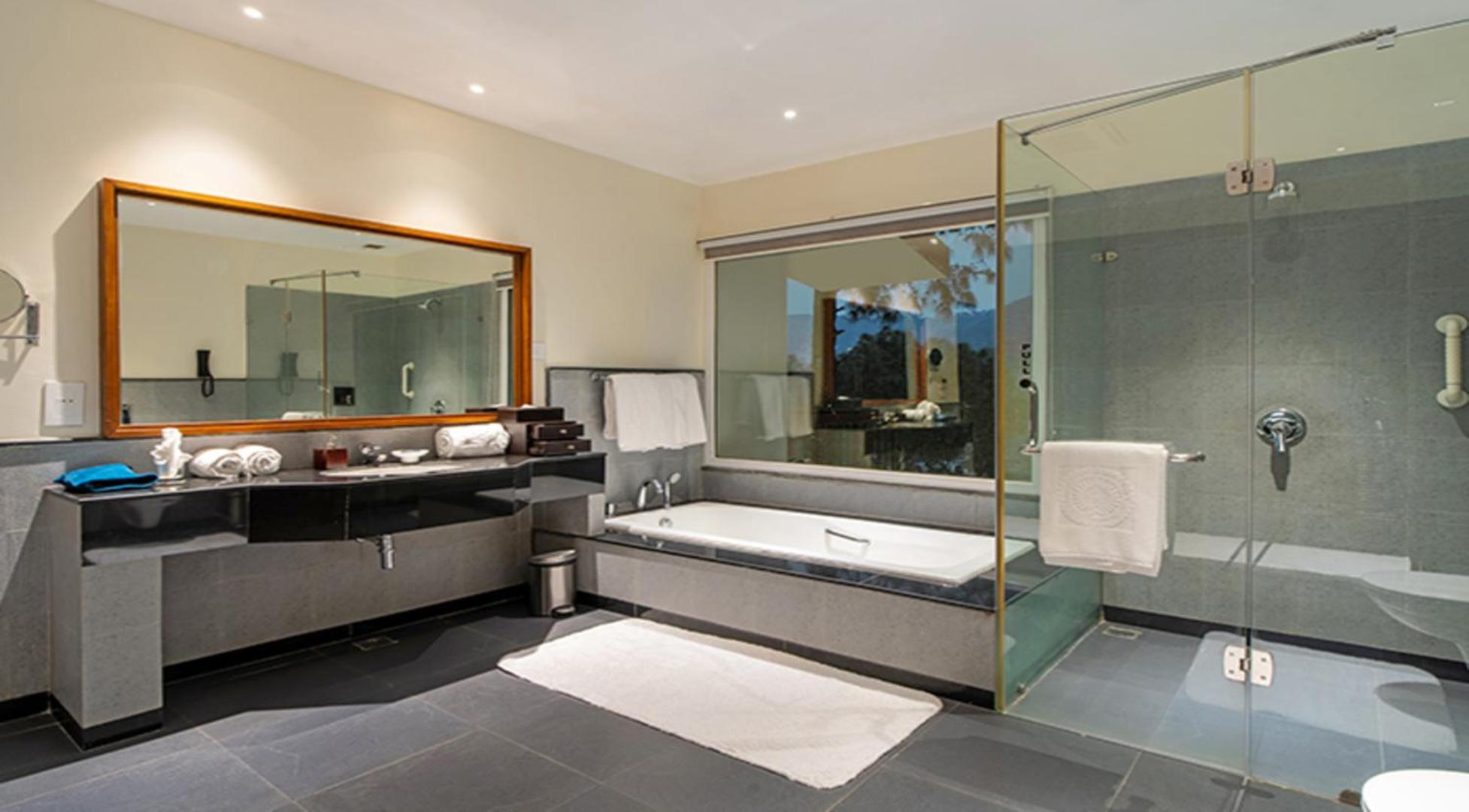 Deluxe Suite - Photo 3