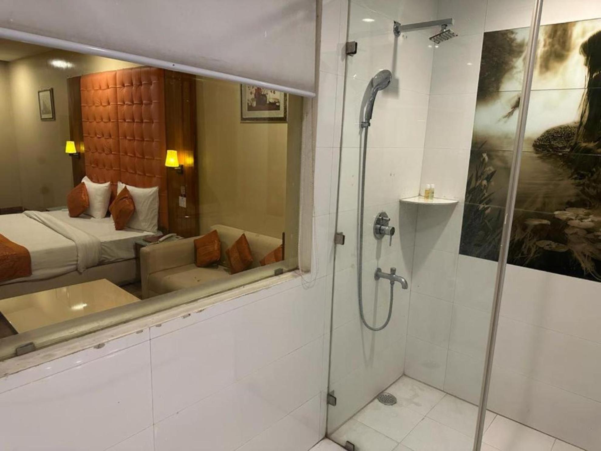 Suite Room