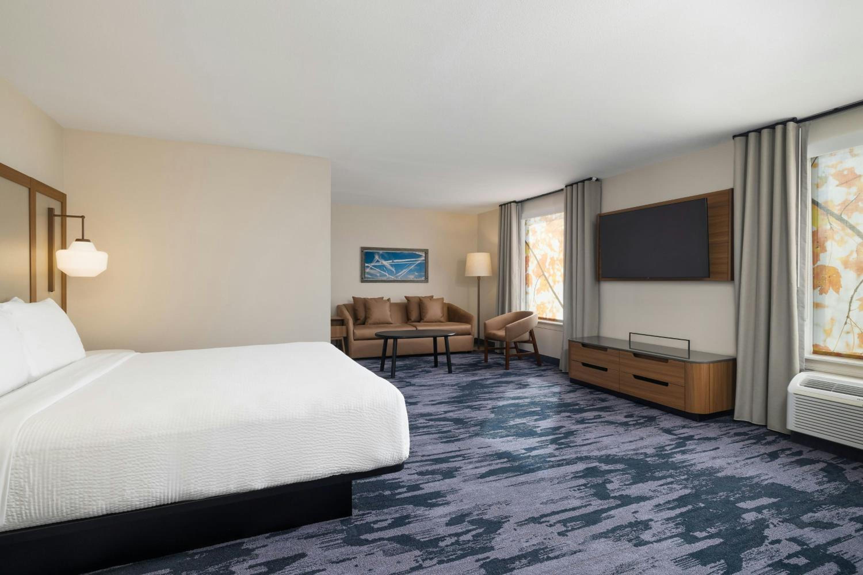 King Suite with Sofa Bed - Photo 3