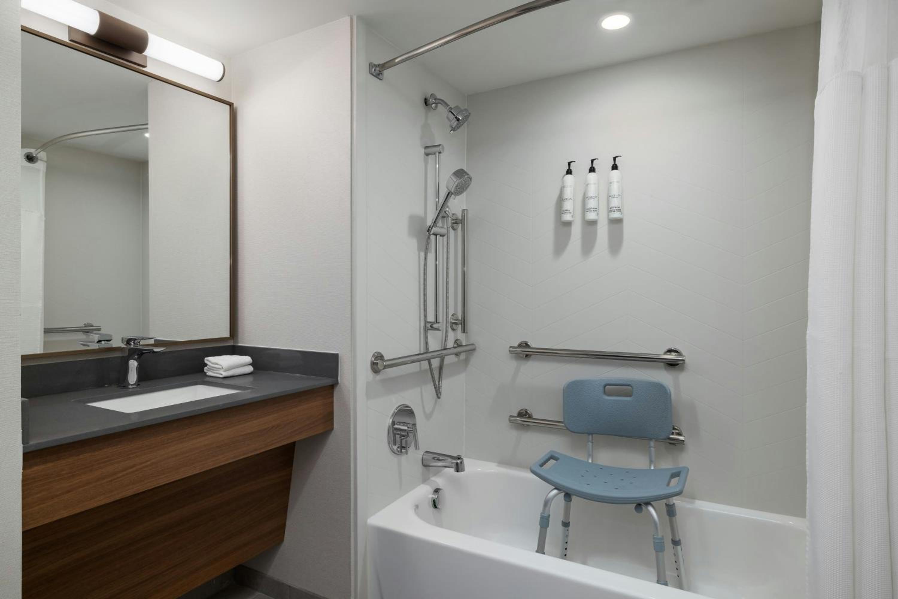 King Suite with Sofa Bed - Photo 6