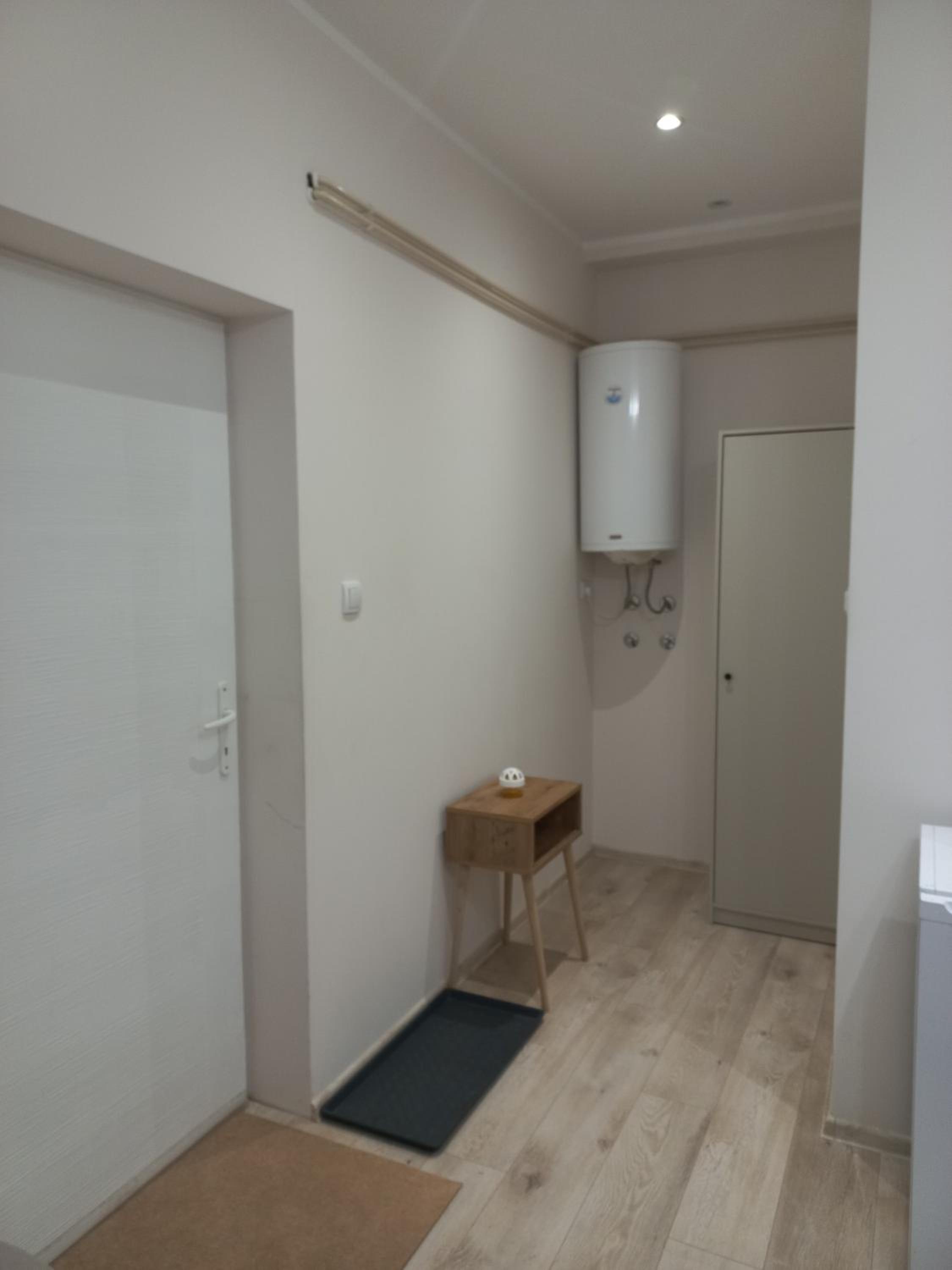 Basic Triple Room photo 3