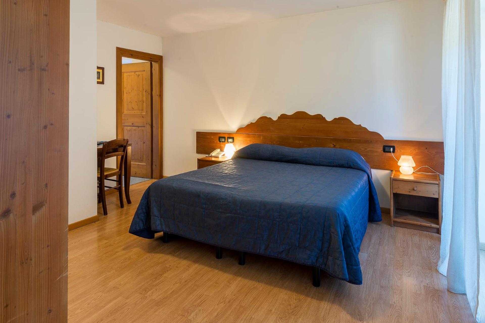 Triple Room with Balcony - Photo 2