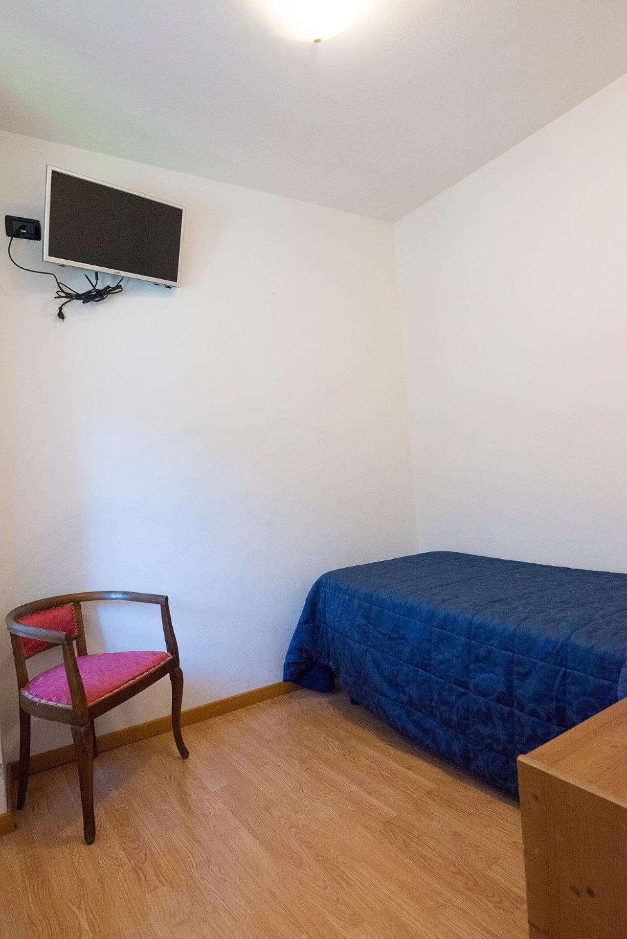Triple Room with Balcony - Photo 4