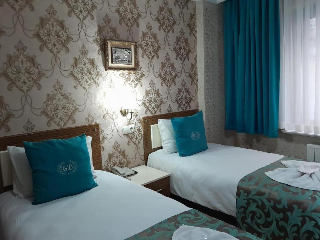 Standard Double Room photo 2