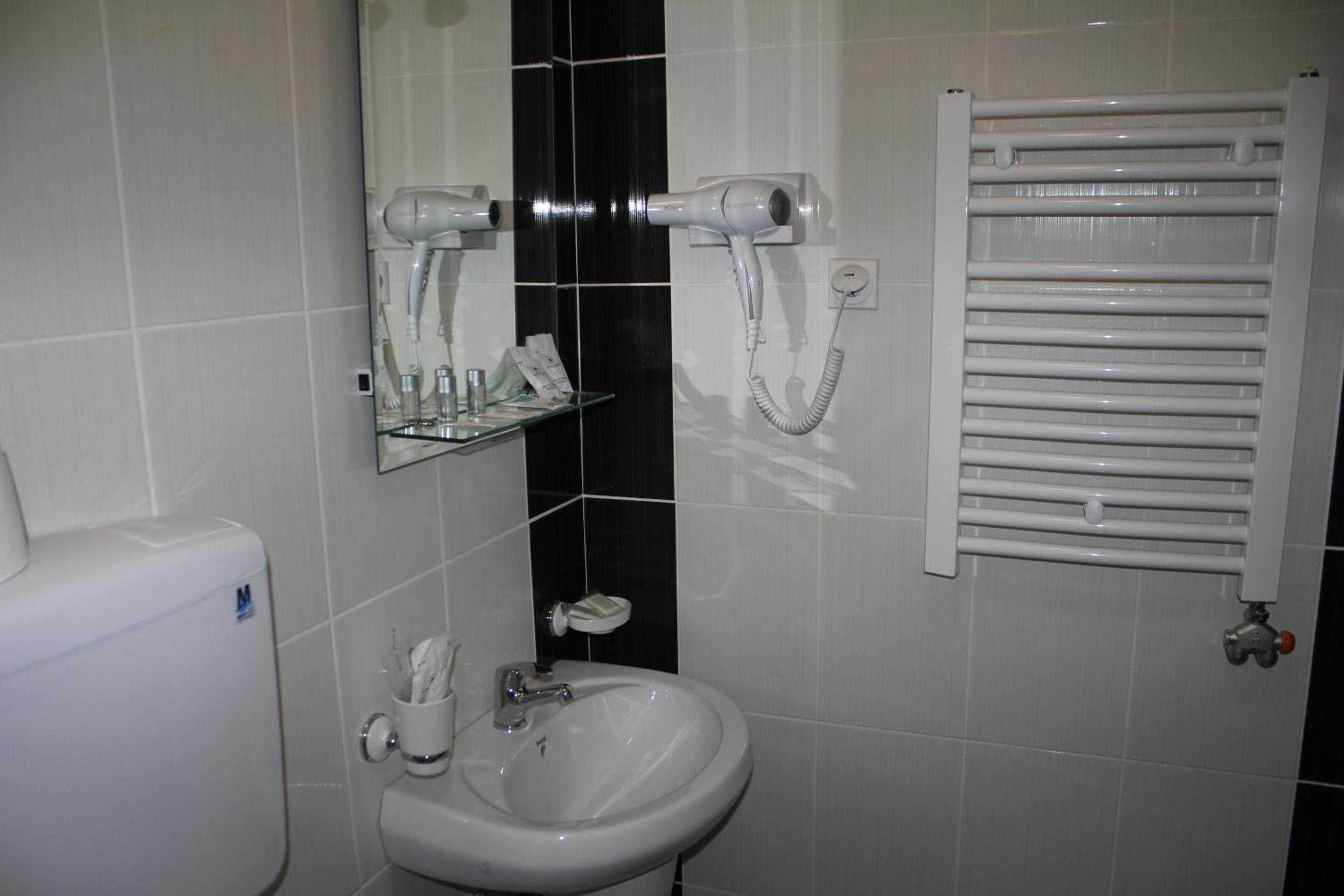 Classic Triple Room photo 2