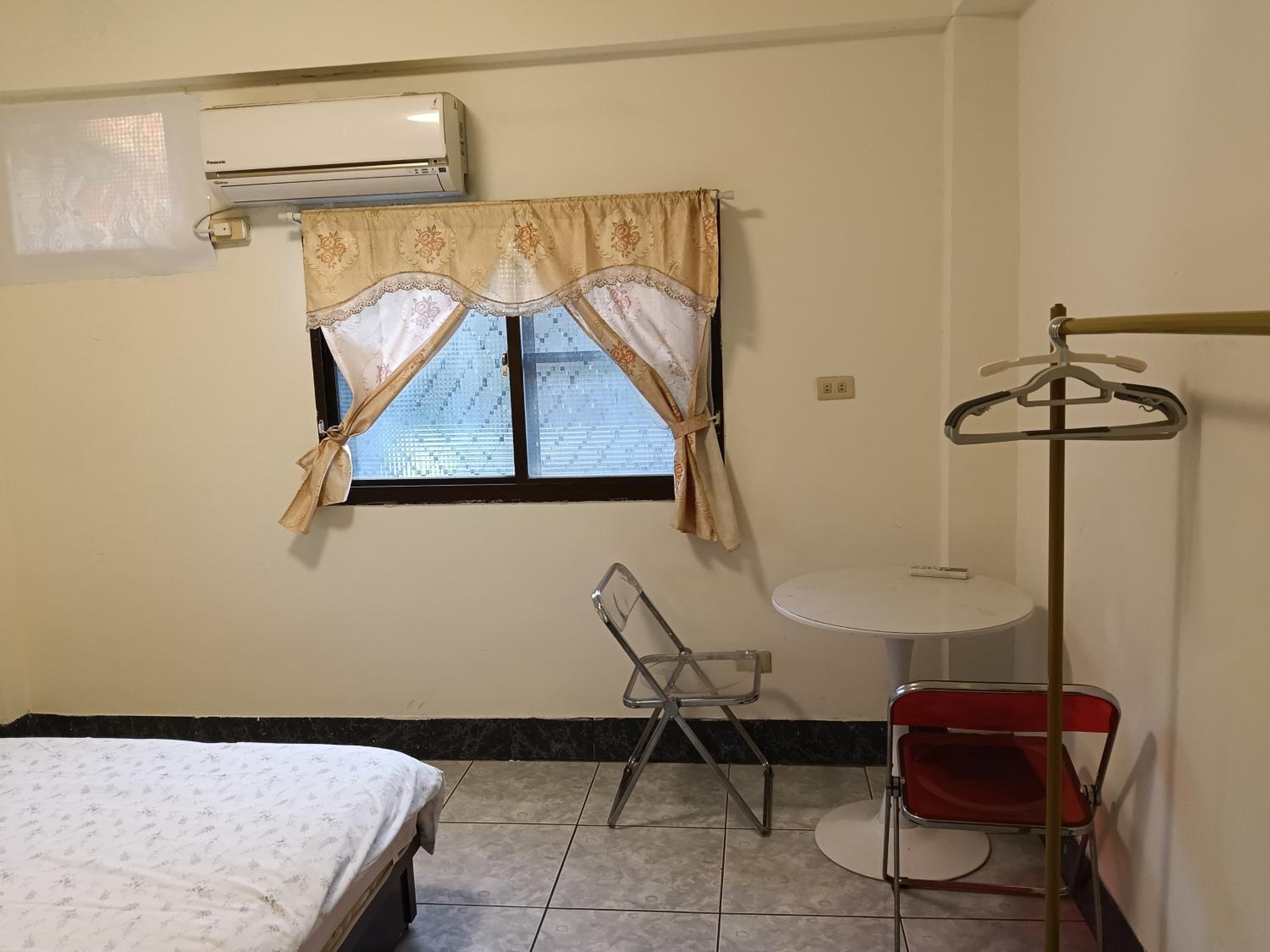 Standard Double Room photo 3
