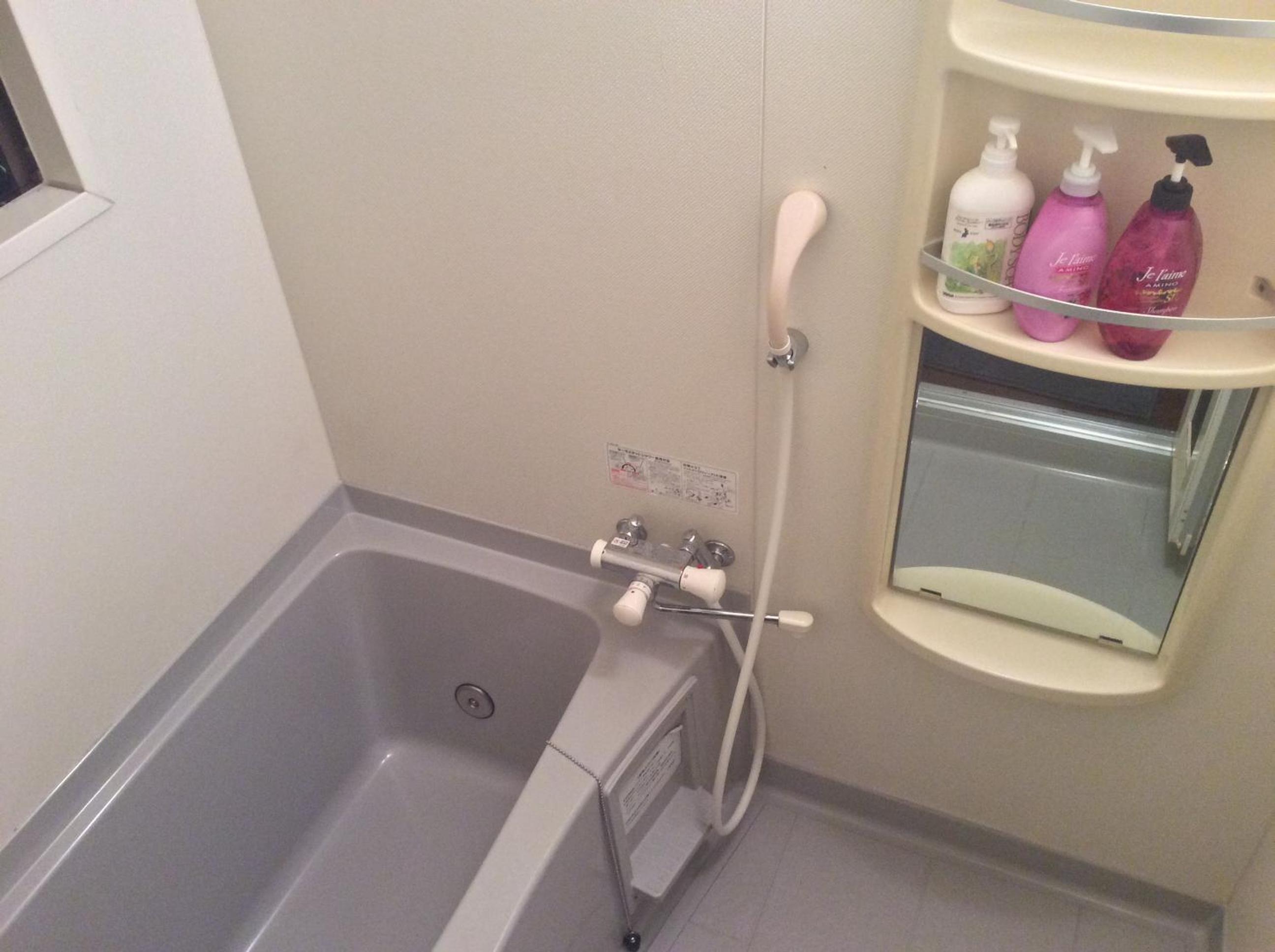 One-Bedroom Apartment - Photo 101