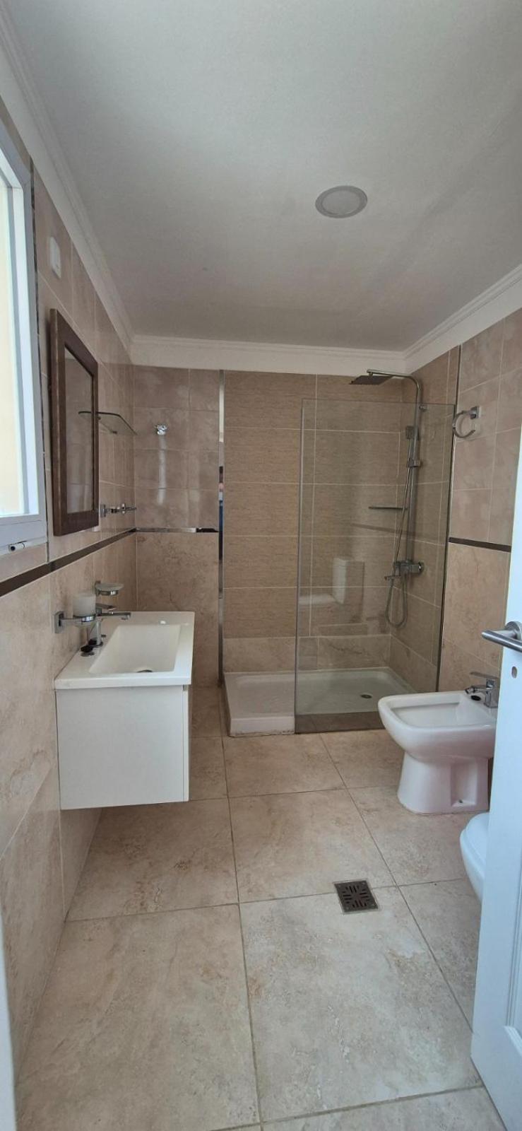 One-Bedroom Deluxe Apartment photo 2