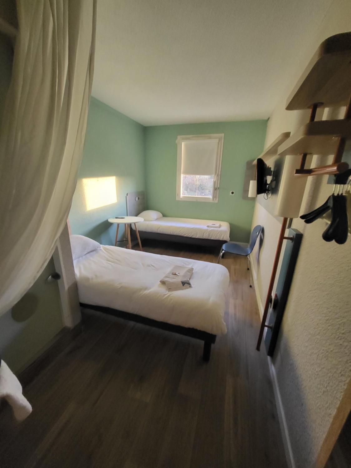Classic Twin Room - Photo 2