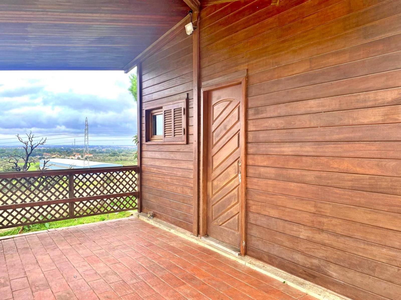 One-Bedroom House photo 2