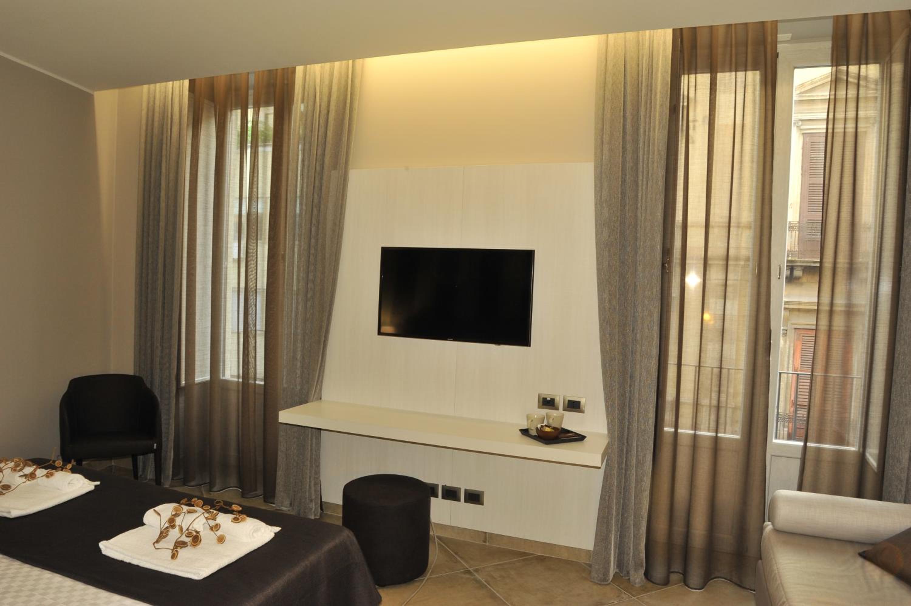 Superior Deluxe Room  - Photo 8