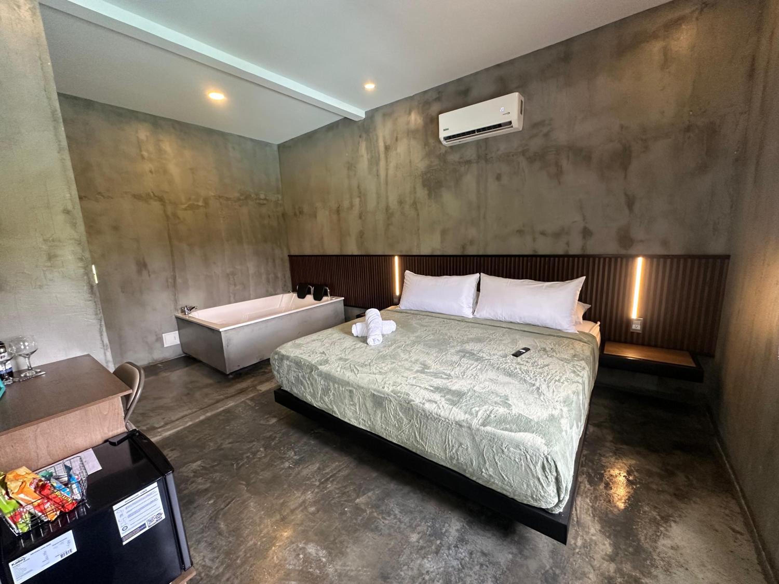 Superior King Room