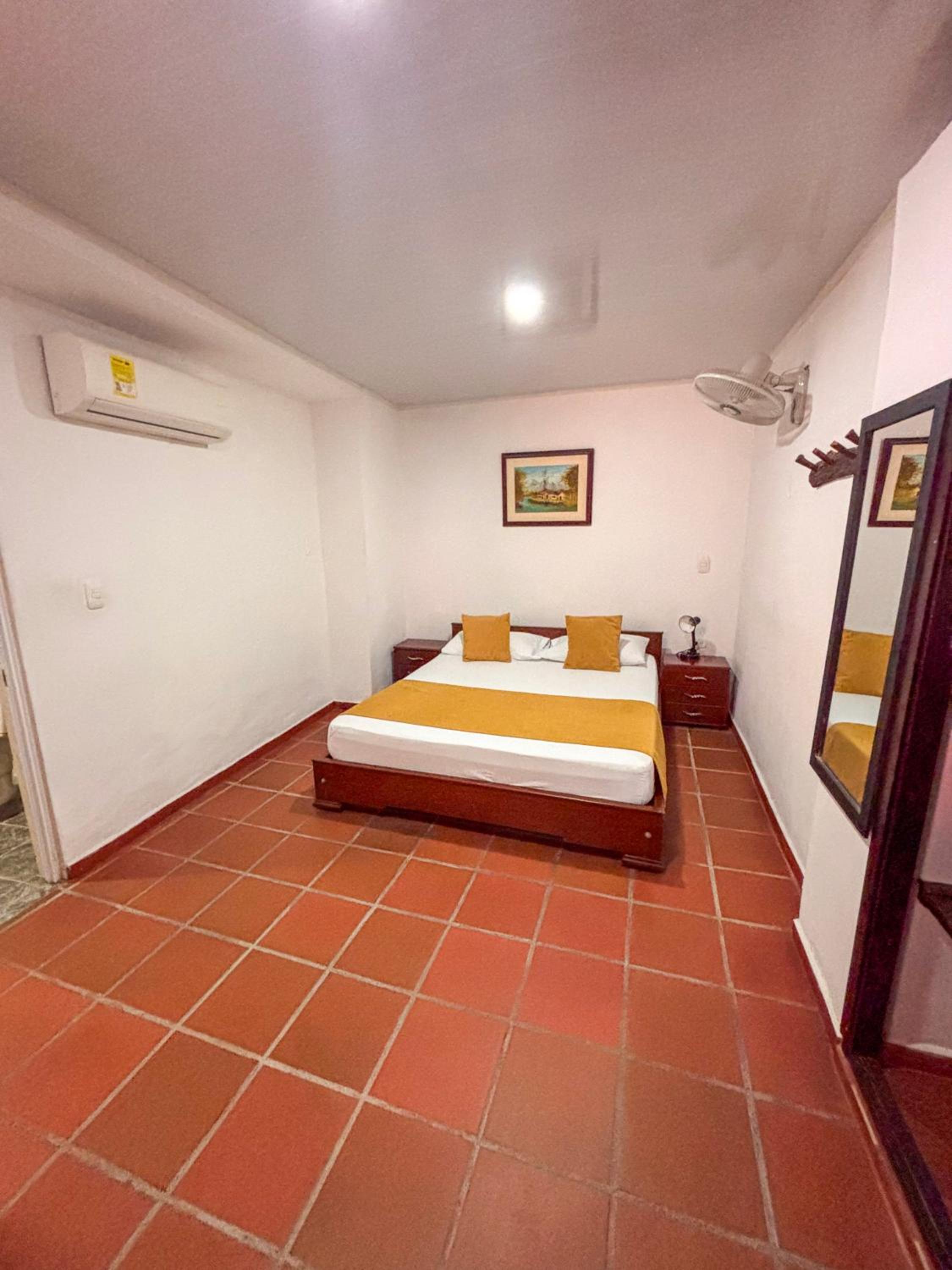 Double Room with Private Bathroom photo 2
