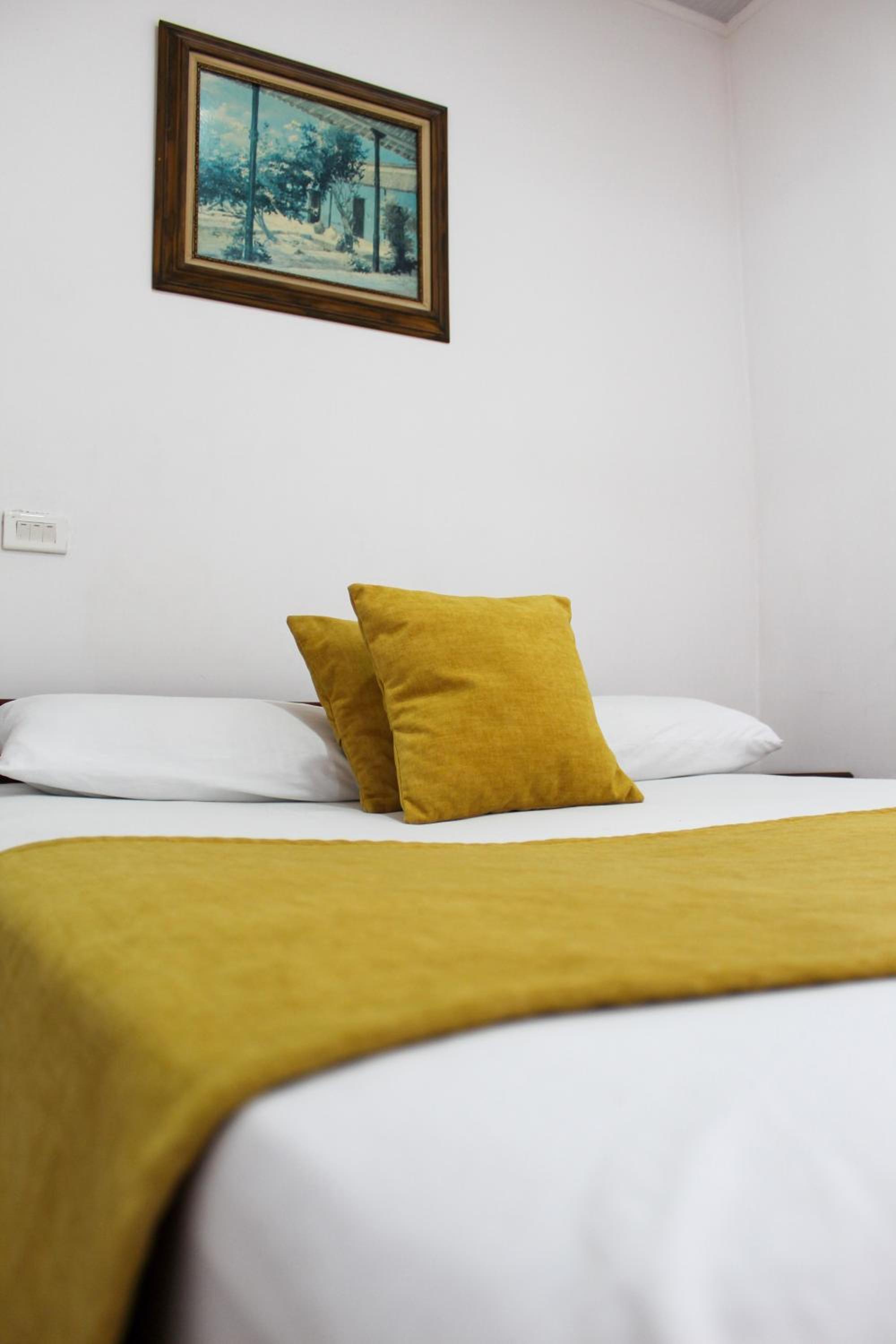 Double Room with Private Bathroom photo 1