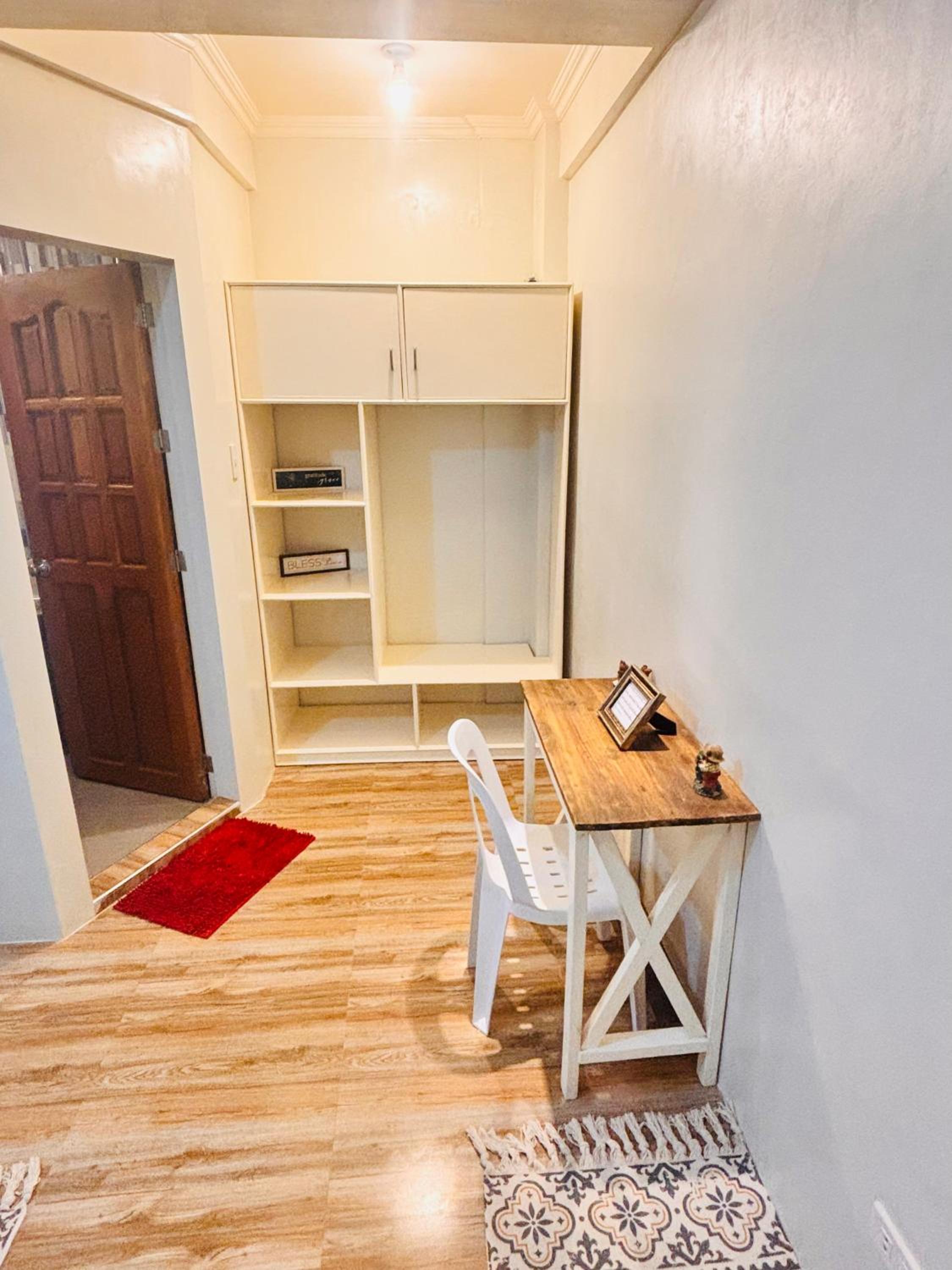 Single Room with Bathroom photo 3