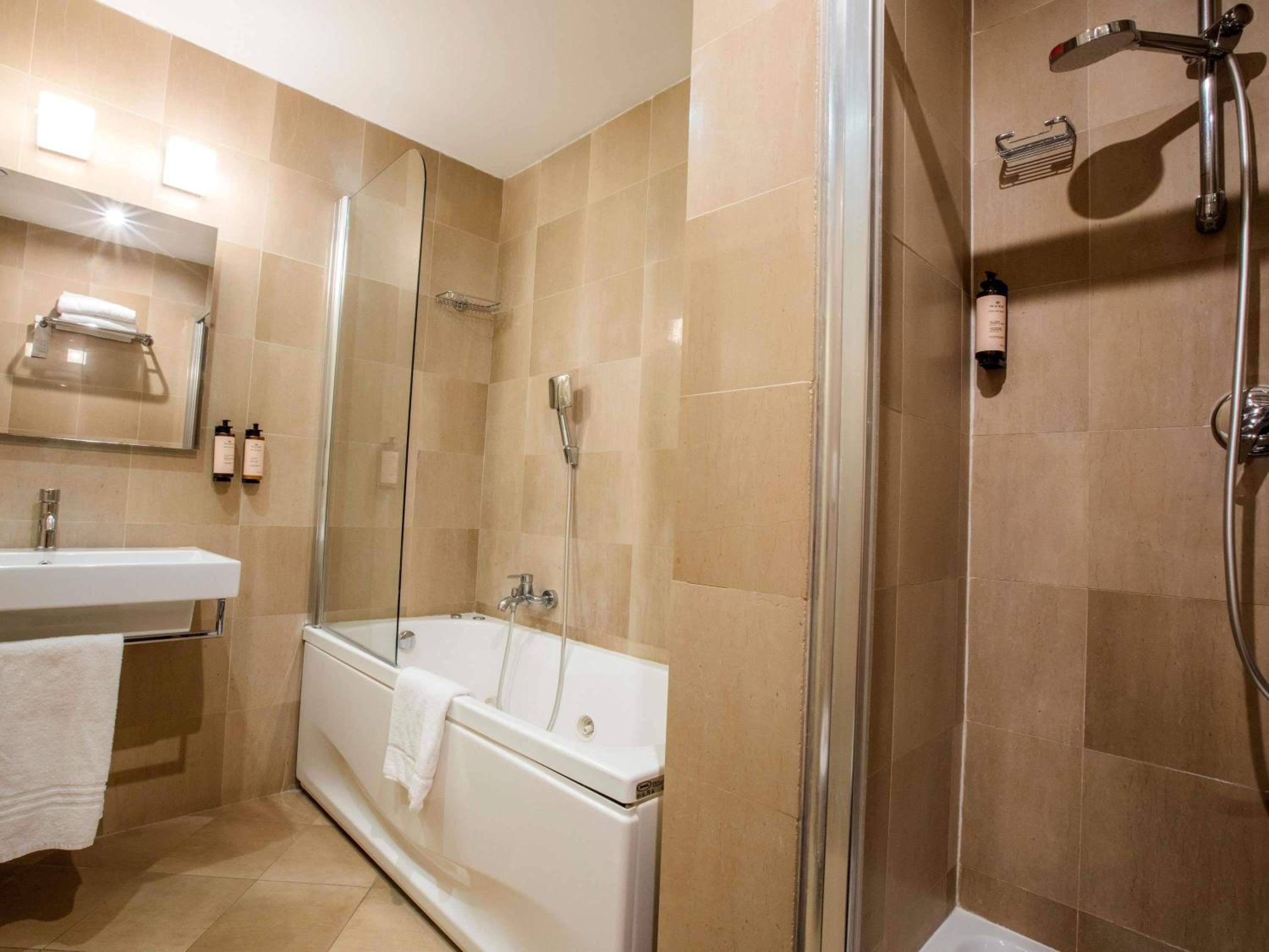 Junior Suite with Two Spaces and Terrace photo 3