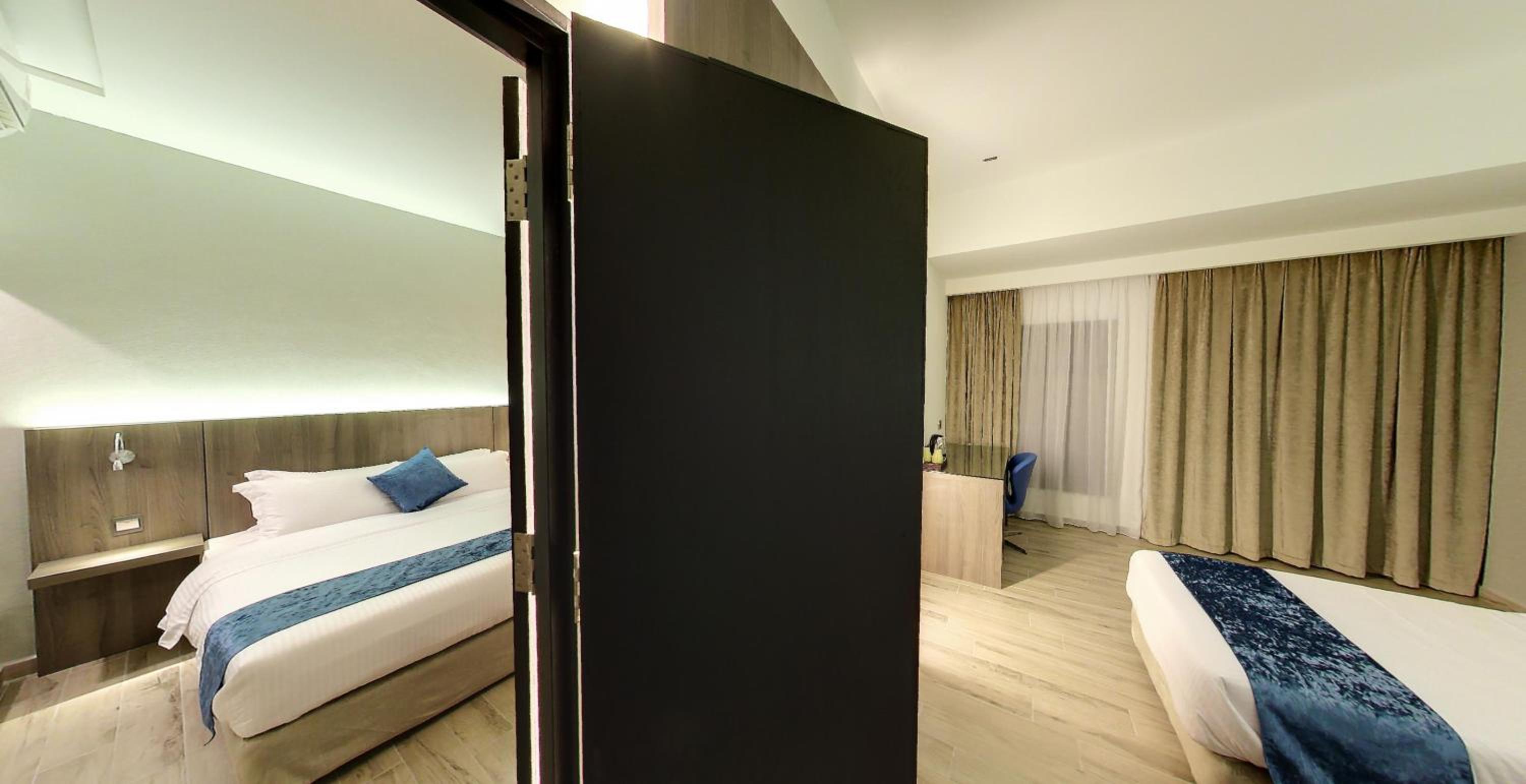 Superior Double or Twin Room photo 2