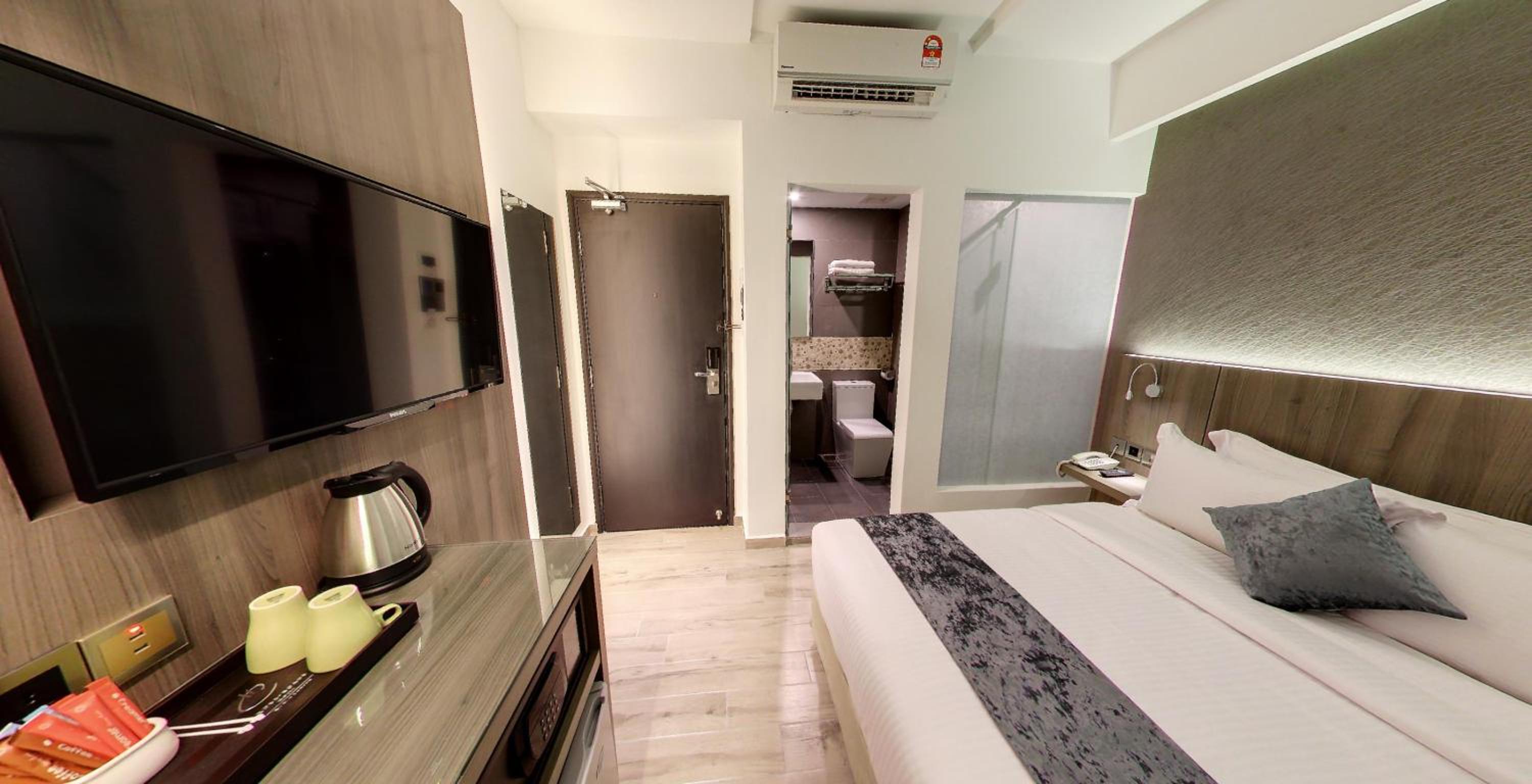 Standard Double Room photo 3
