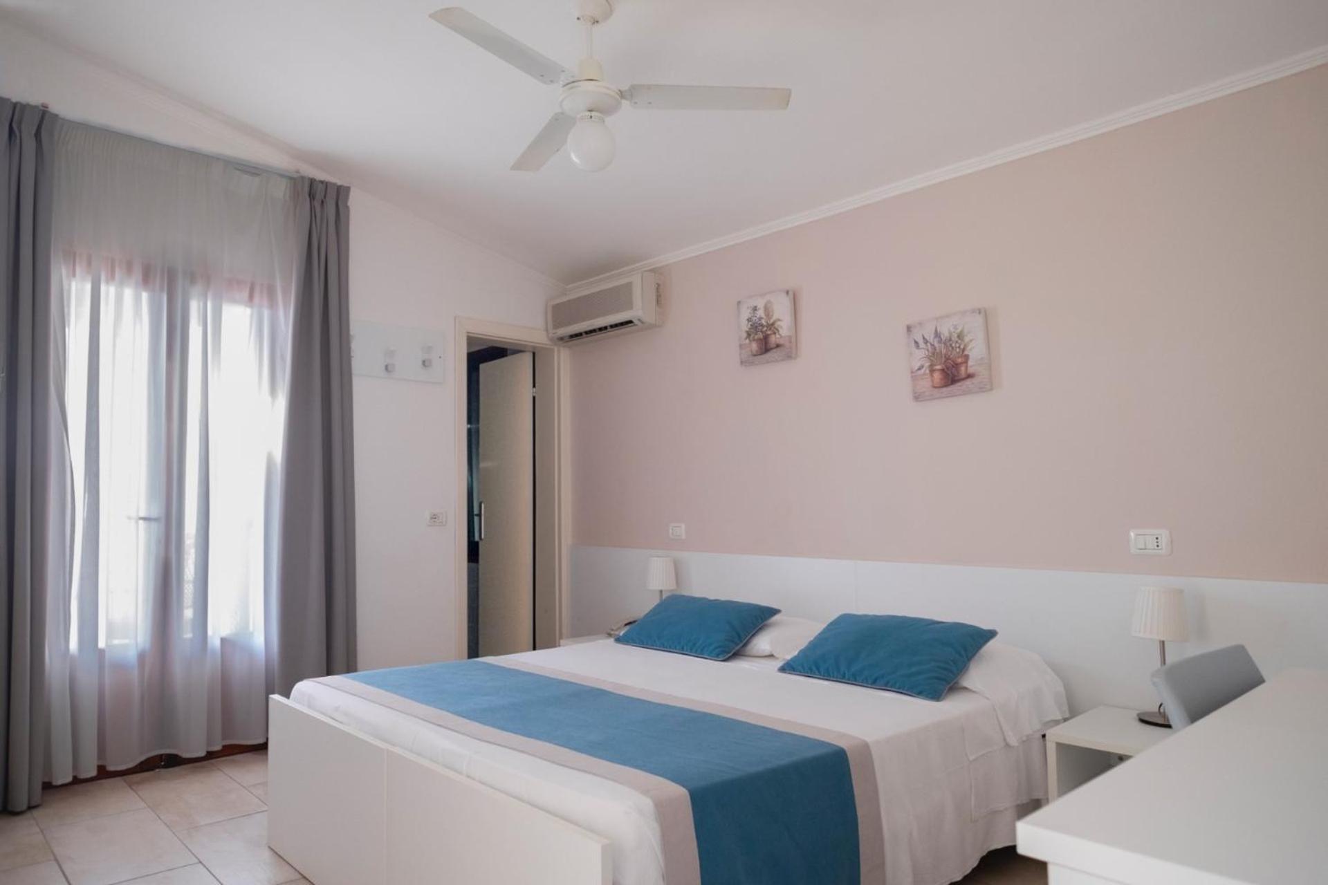 Classic Double Room with Terrace photo 3