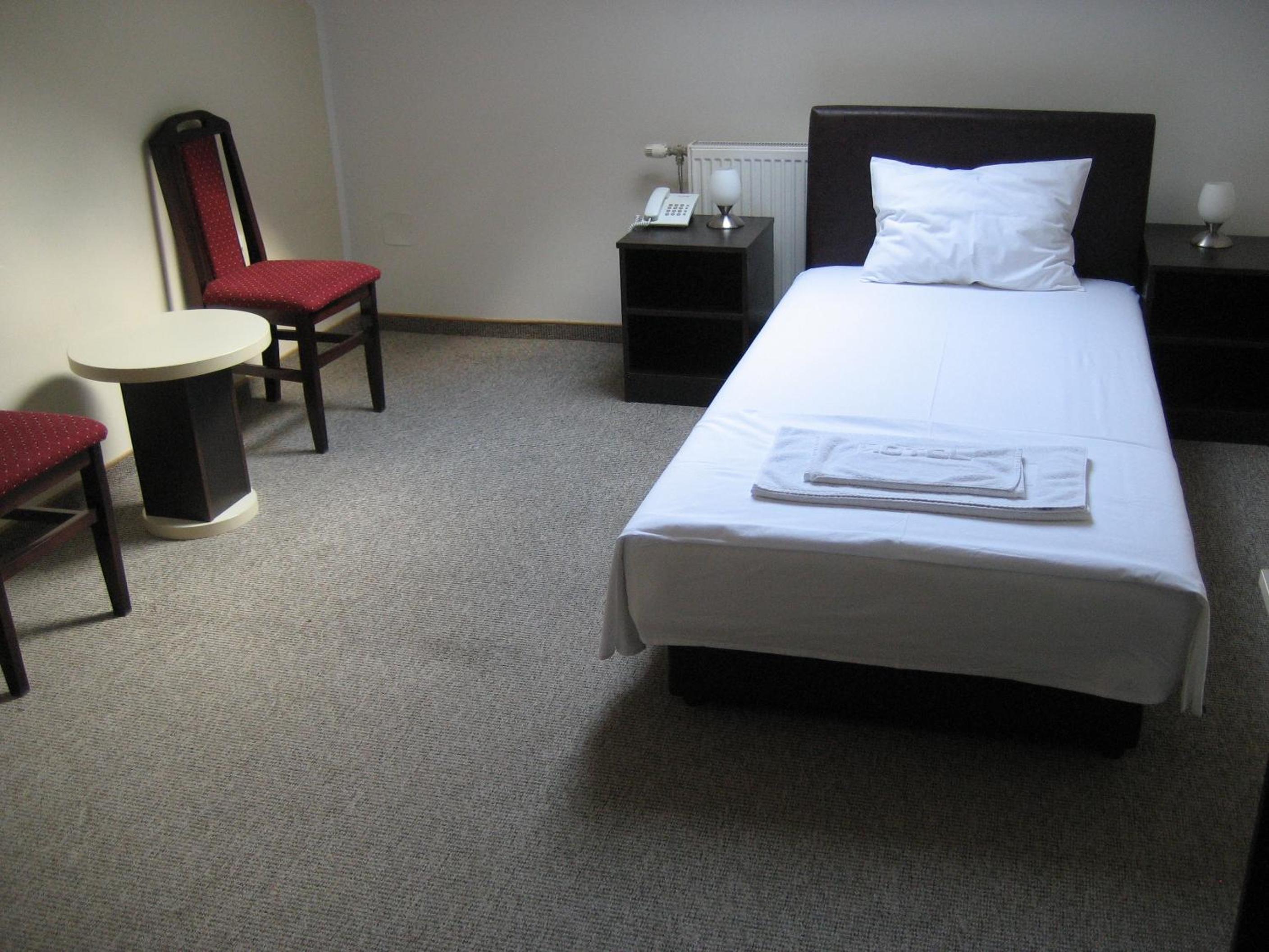 Single Room photo 2