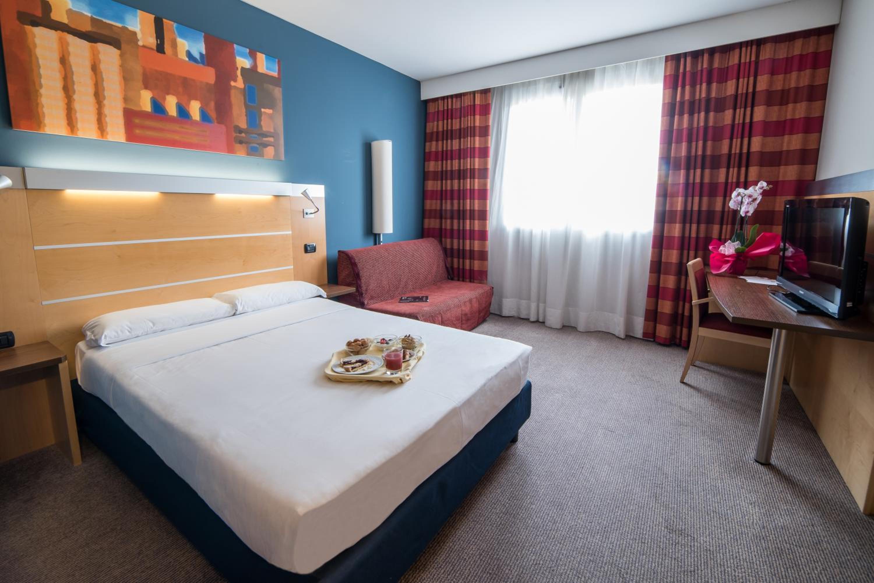 Standard Triple Room - Photo 1