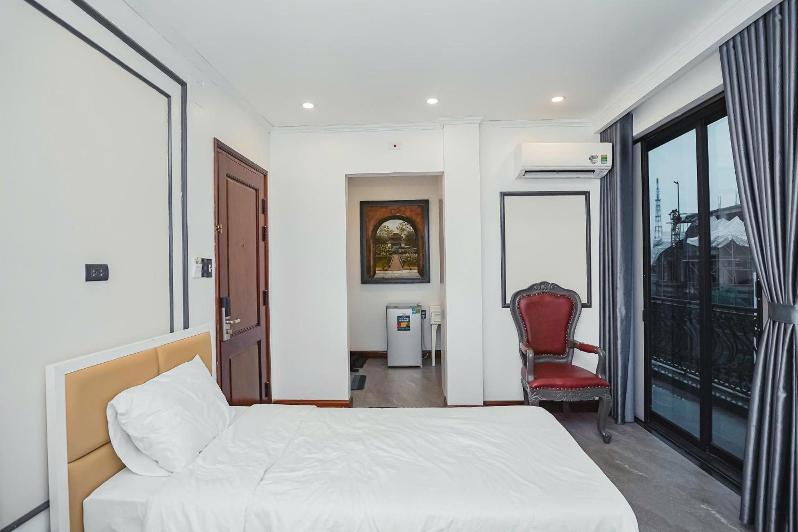 Twin Room with Balcony