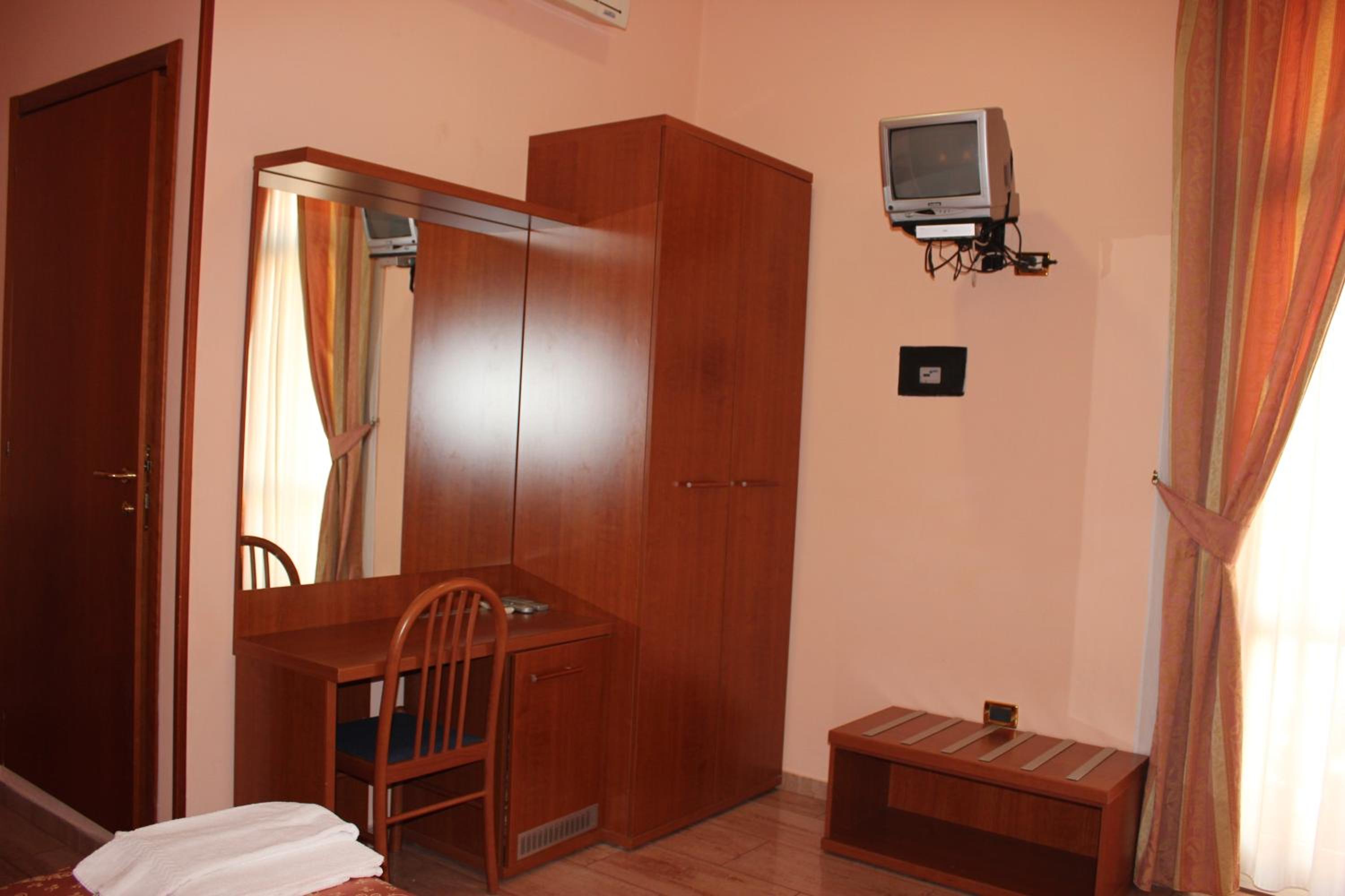 Quadruple Room photo 3