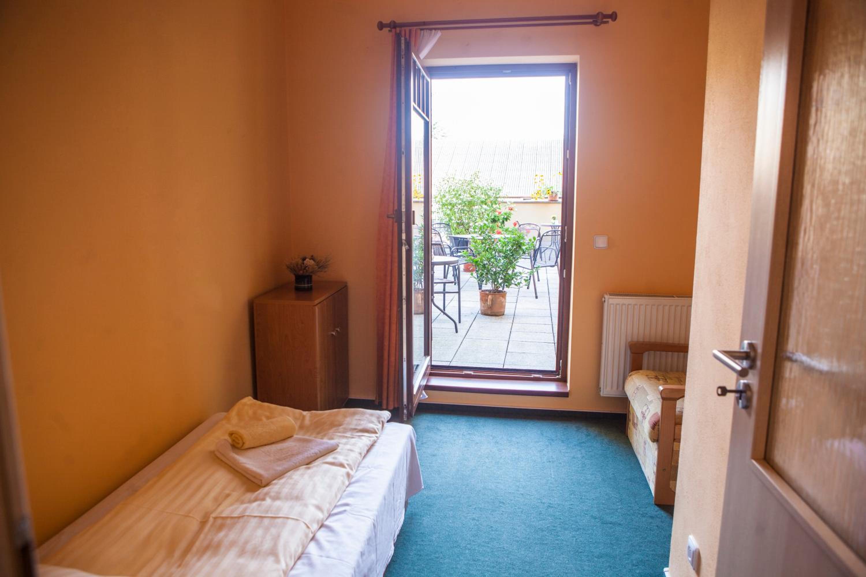 Triple Room with Terrace photo 3