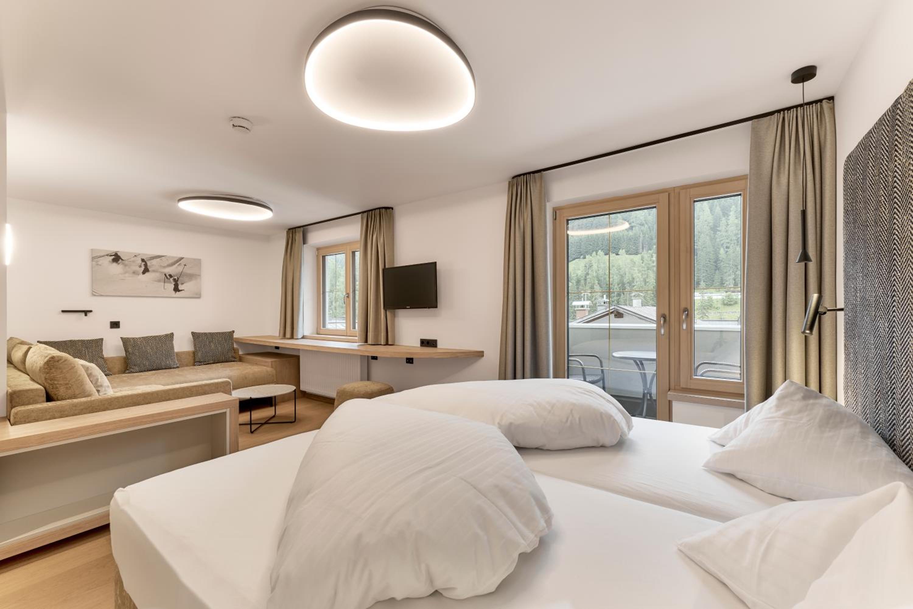 Triple Room with Balcony photo 2