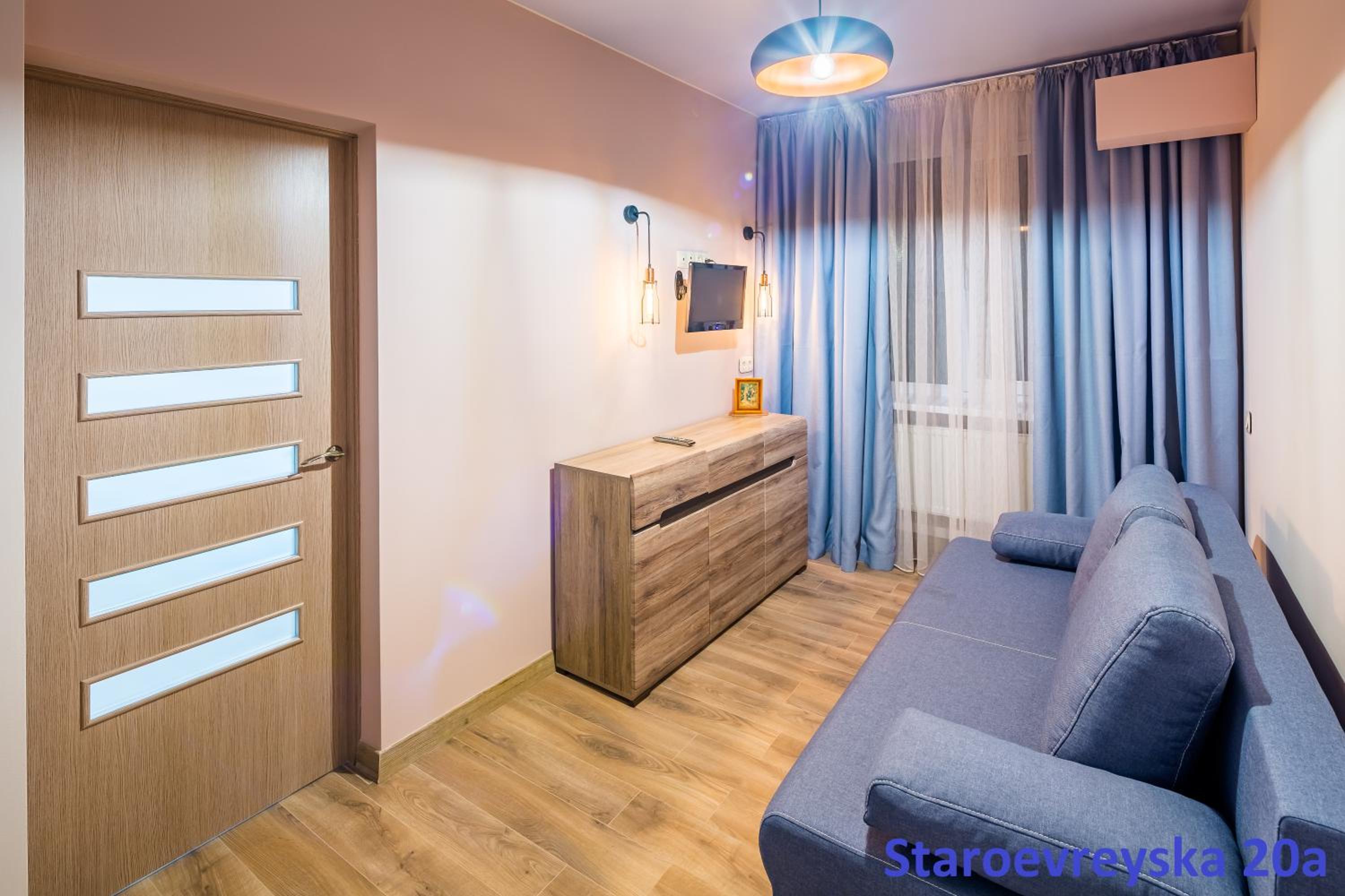 Two-Bedroom Deluxe Apartment photo 2