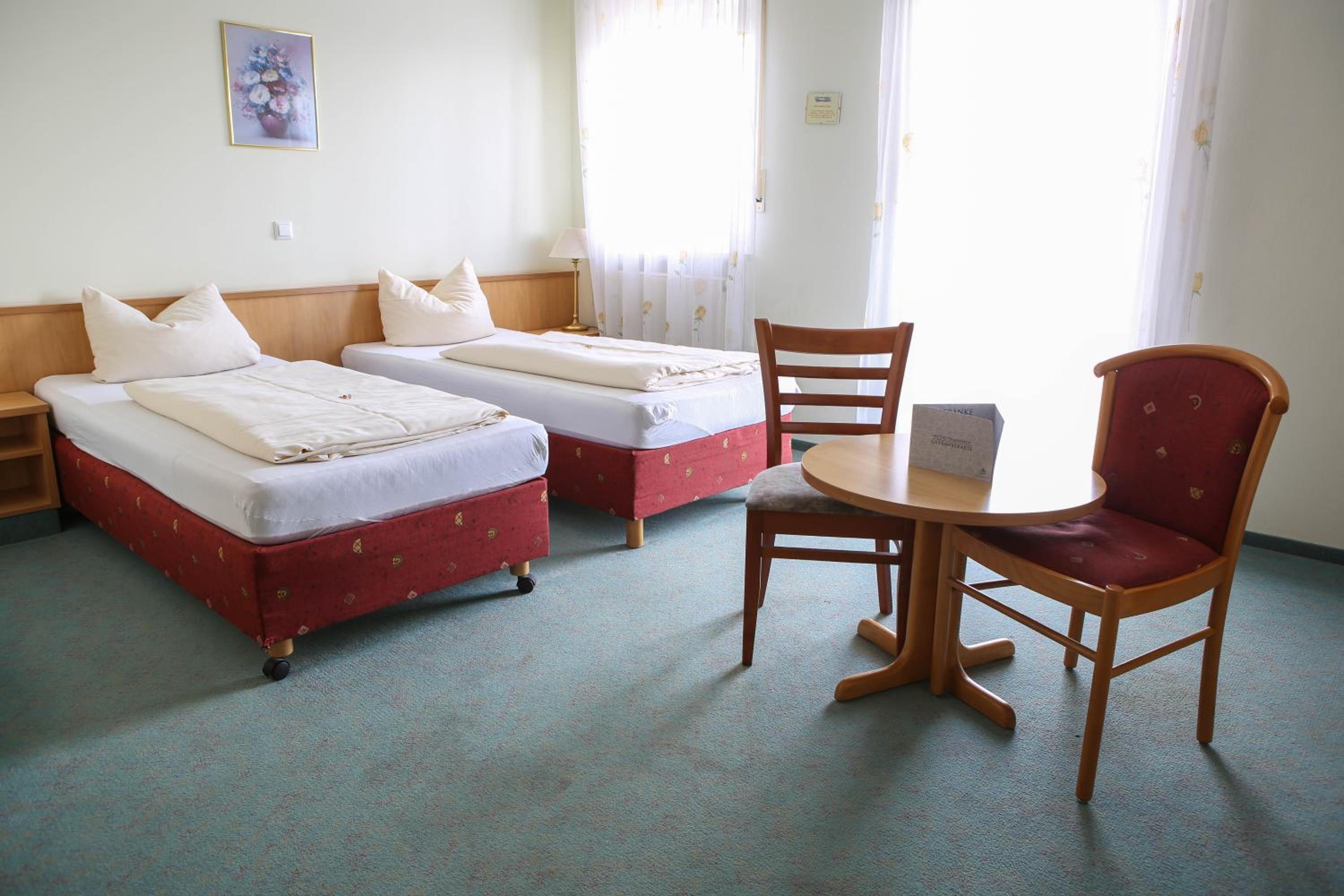 Double Room - Photo 10