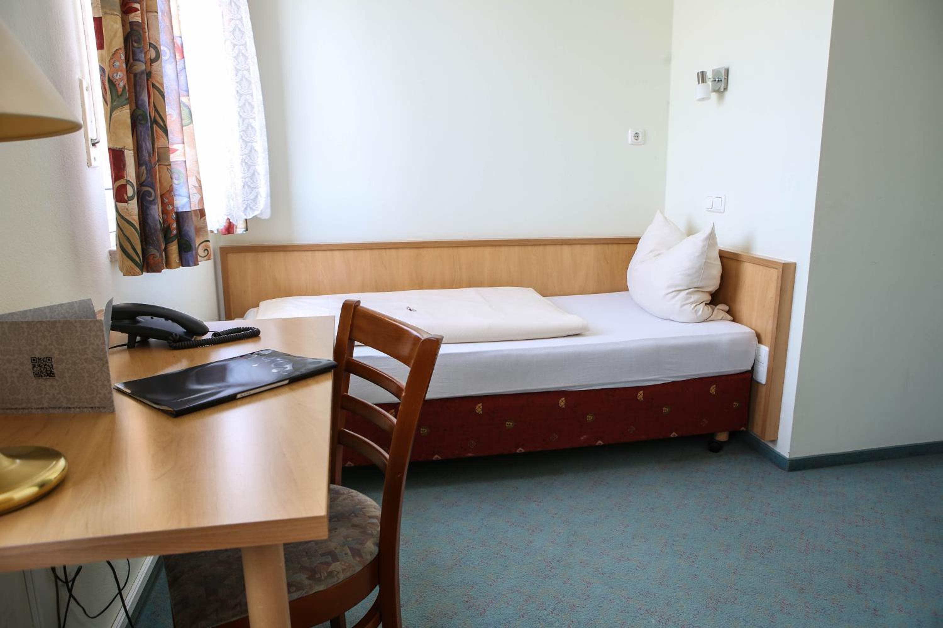 Single Room photo 1