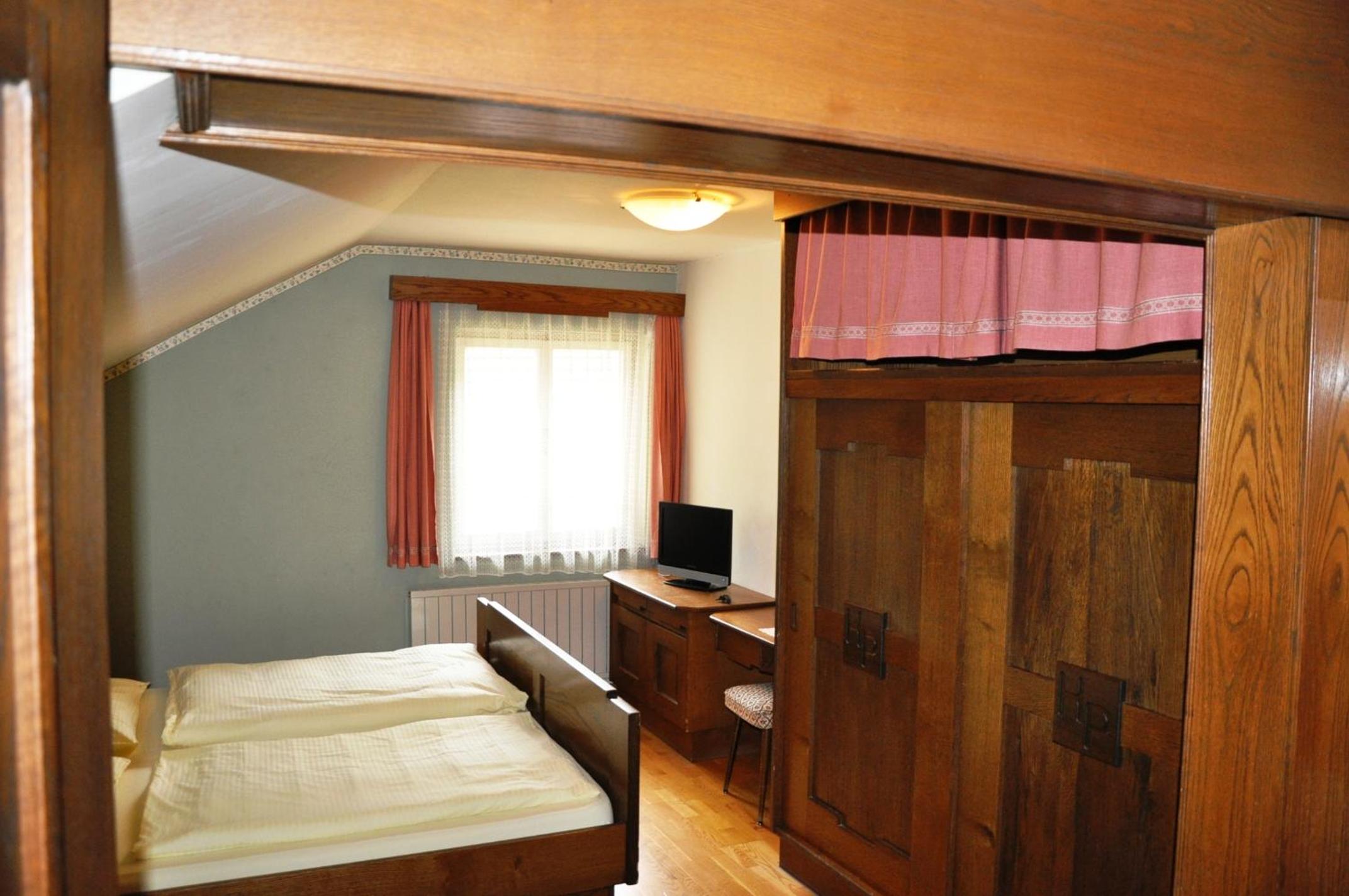 Basic Double Room
