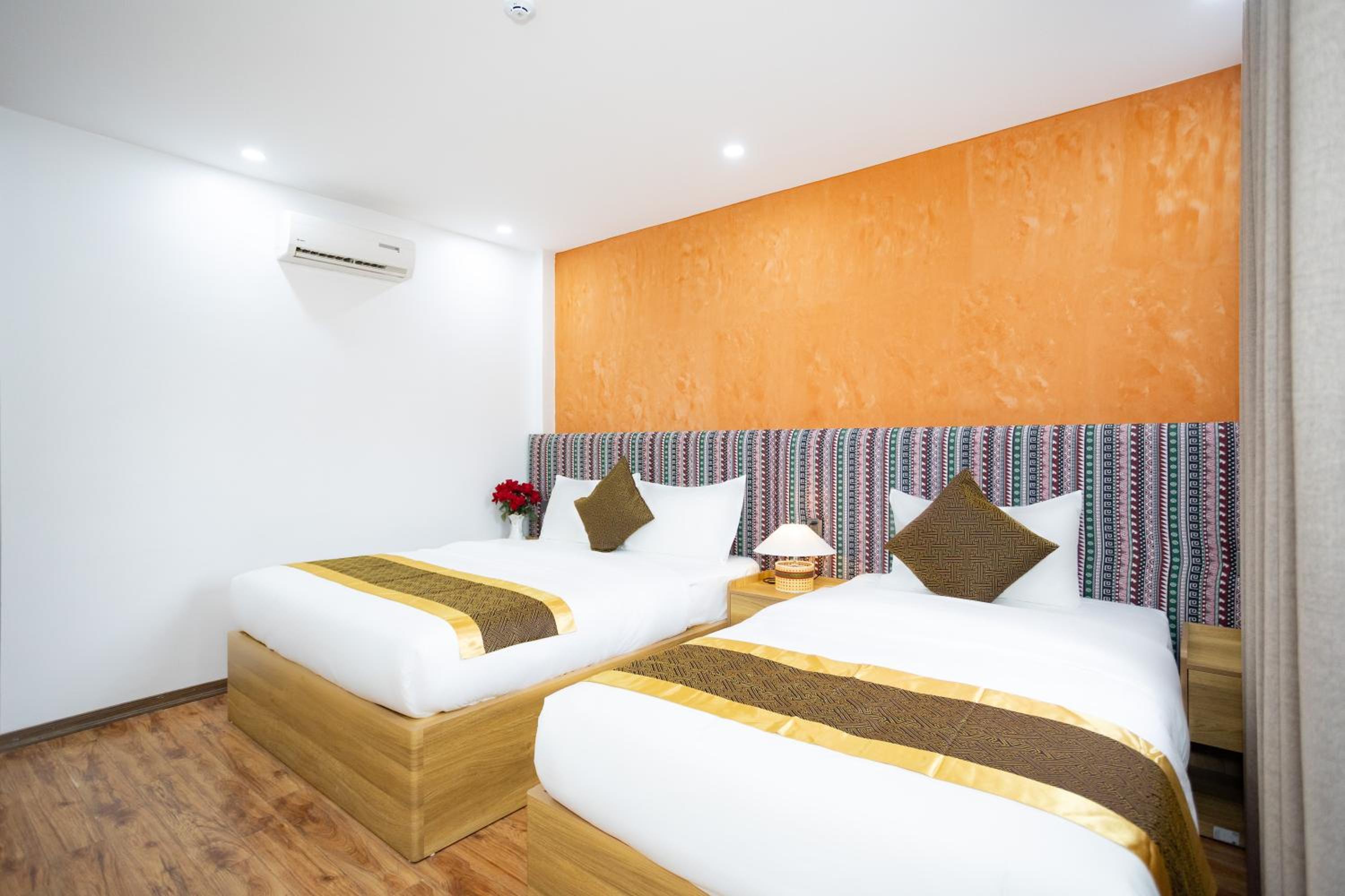 Deluxe Family Suite photo 1