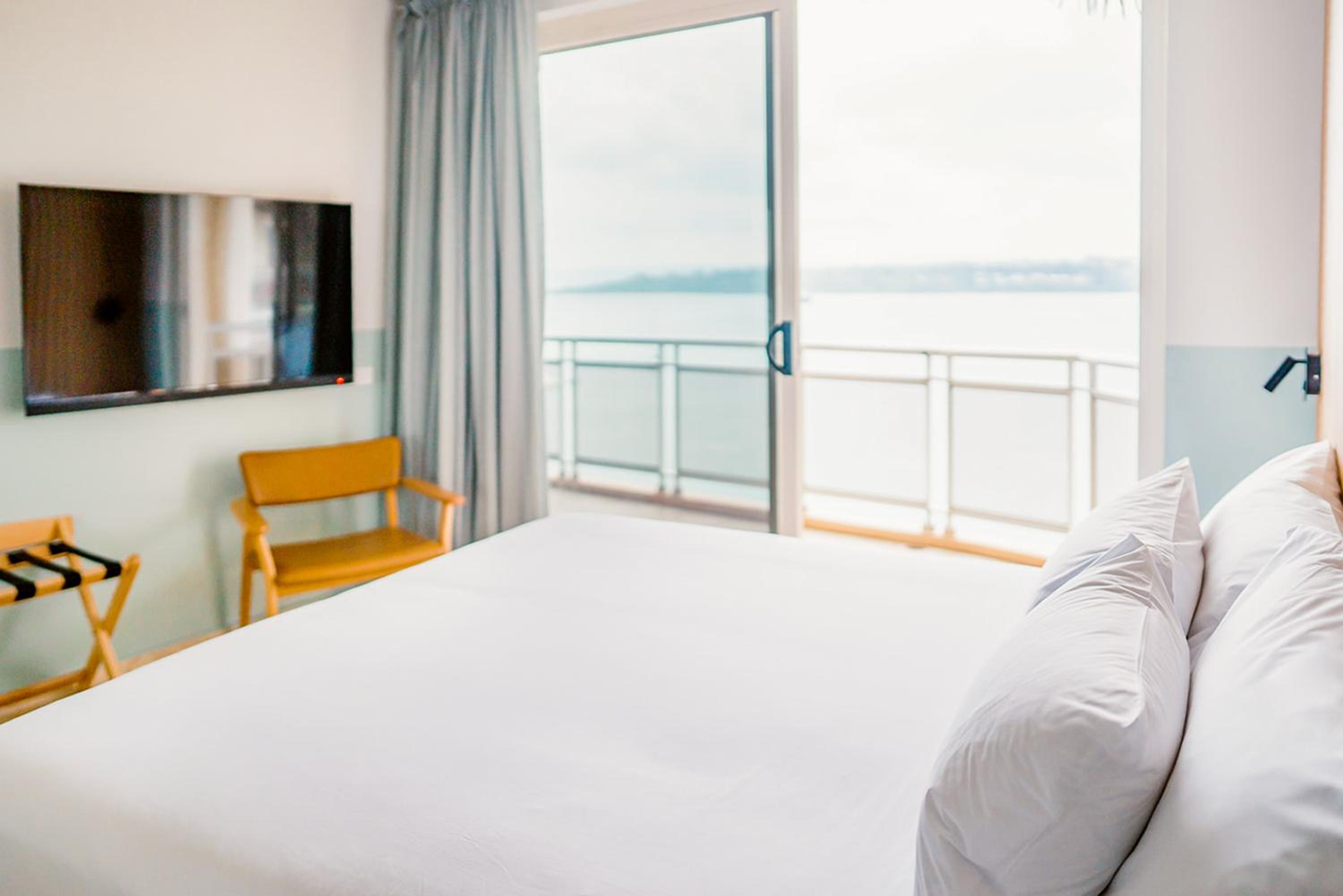 Harbor Suite - Photo 3